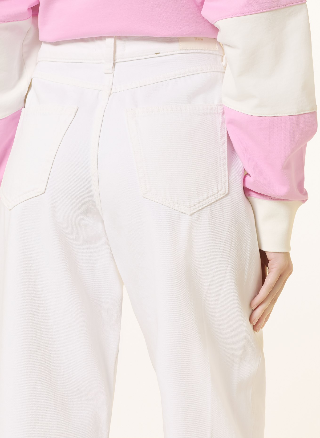 Marc O'Polo DENIM Barrel Jeans: 0218 White_Multi_04