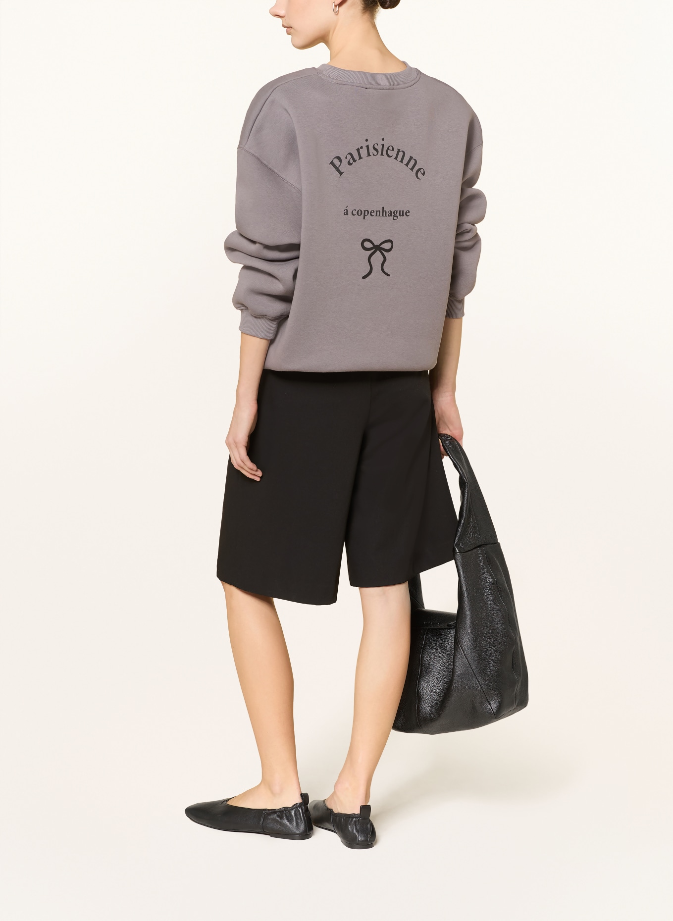 SOFIE SCHNOOR Bermuda shorts ELSYSW: BLACK