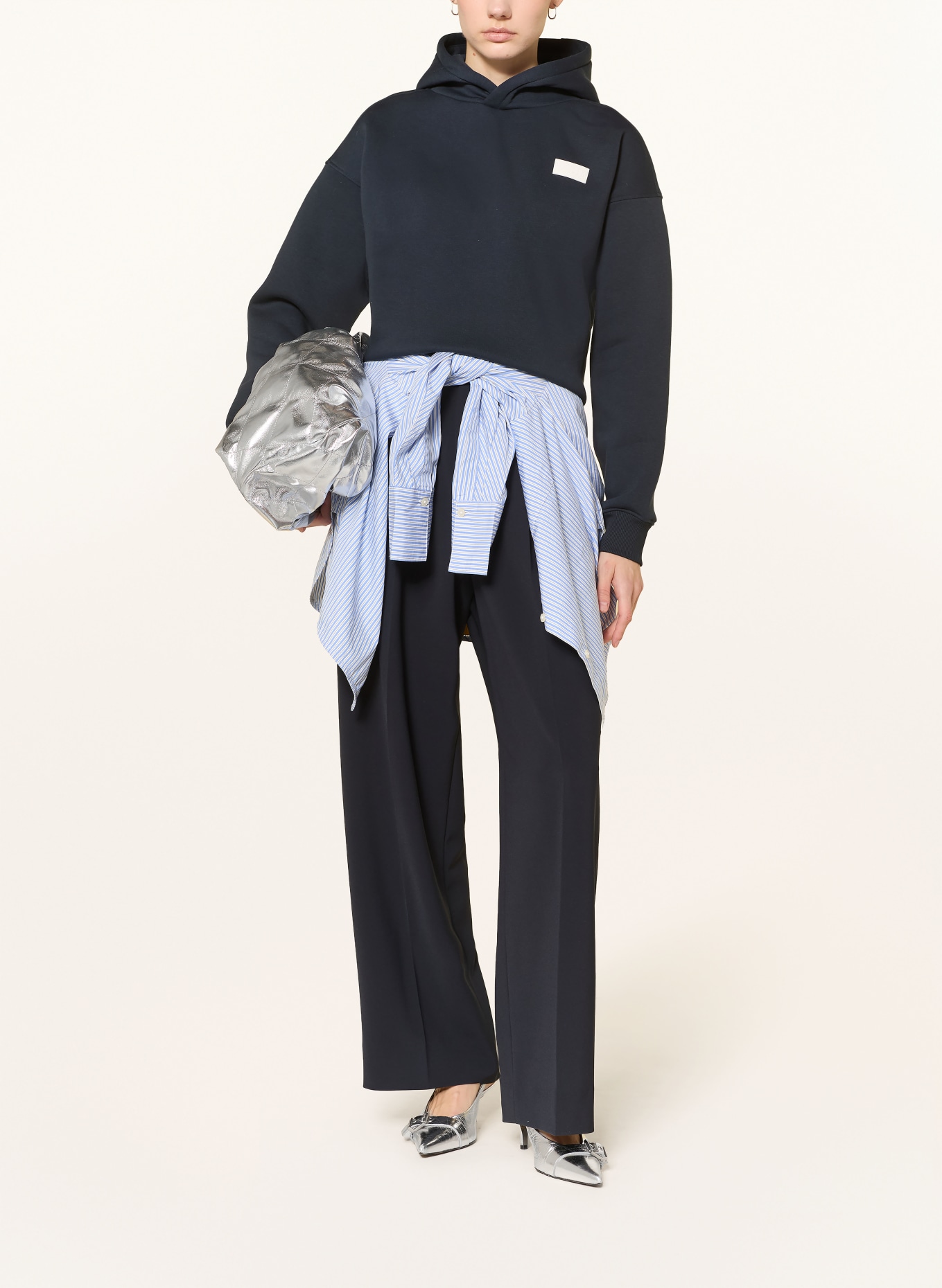 SOFIE SCHNOOR Bluza z kapturem BASIKSW: SZARY