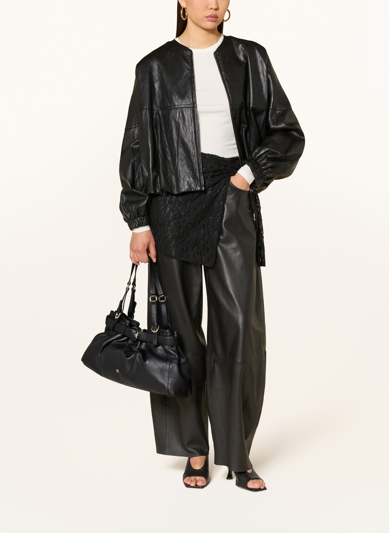 AIGNER Torebka LAVINIA LARGE: CZARNY