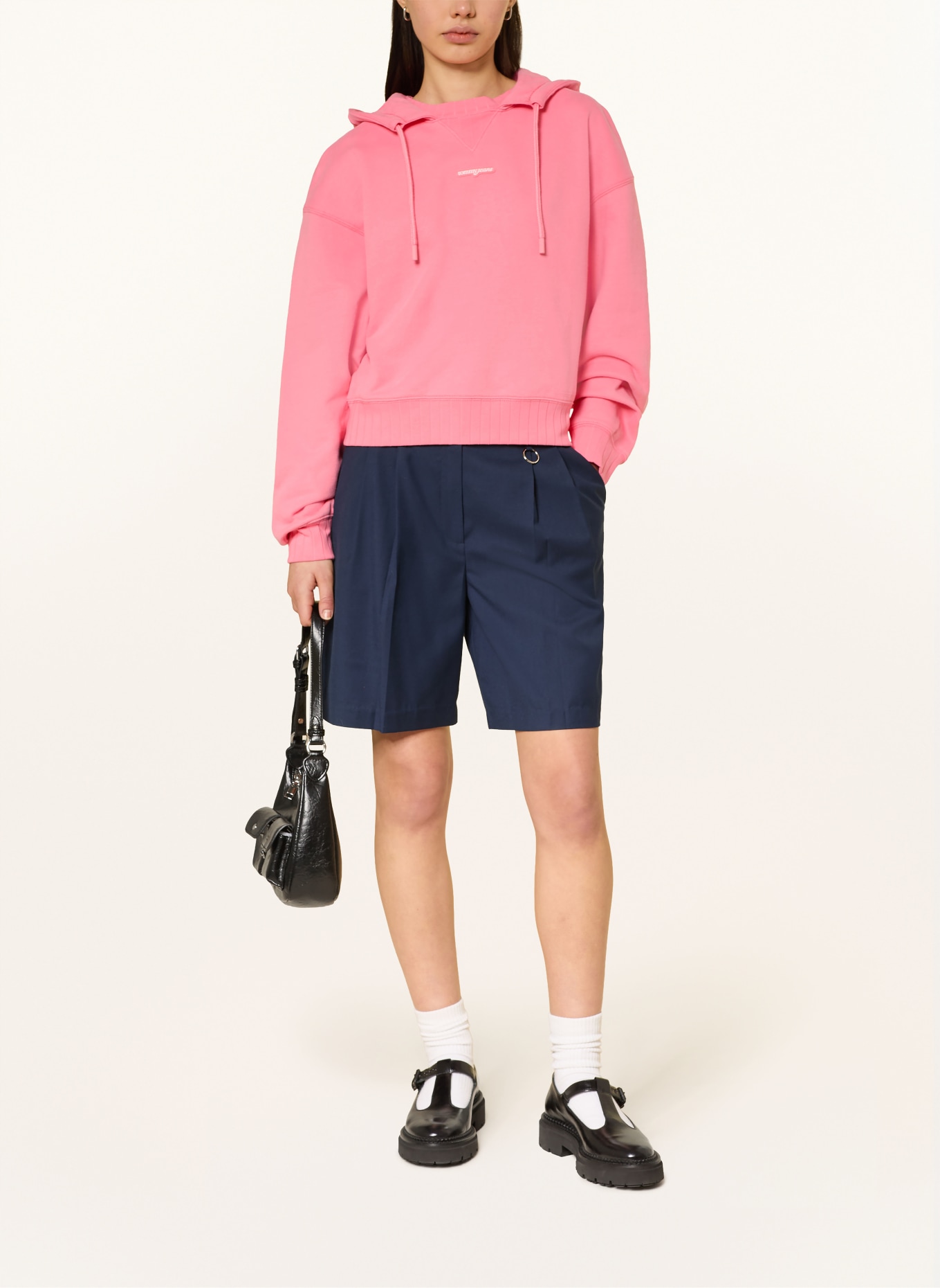 TOMMY JEANS mikina s kapucí: RŮŽOVÁ