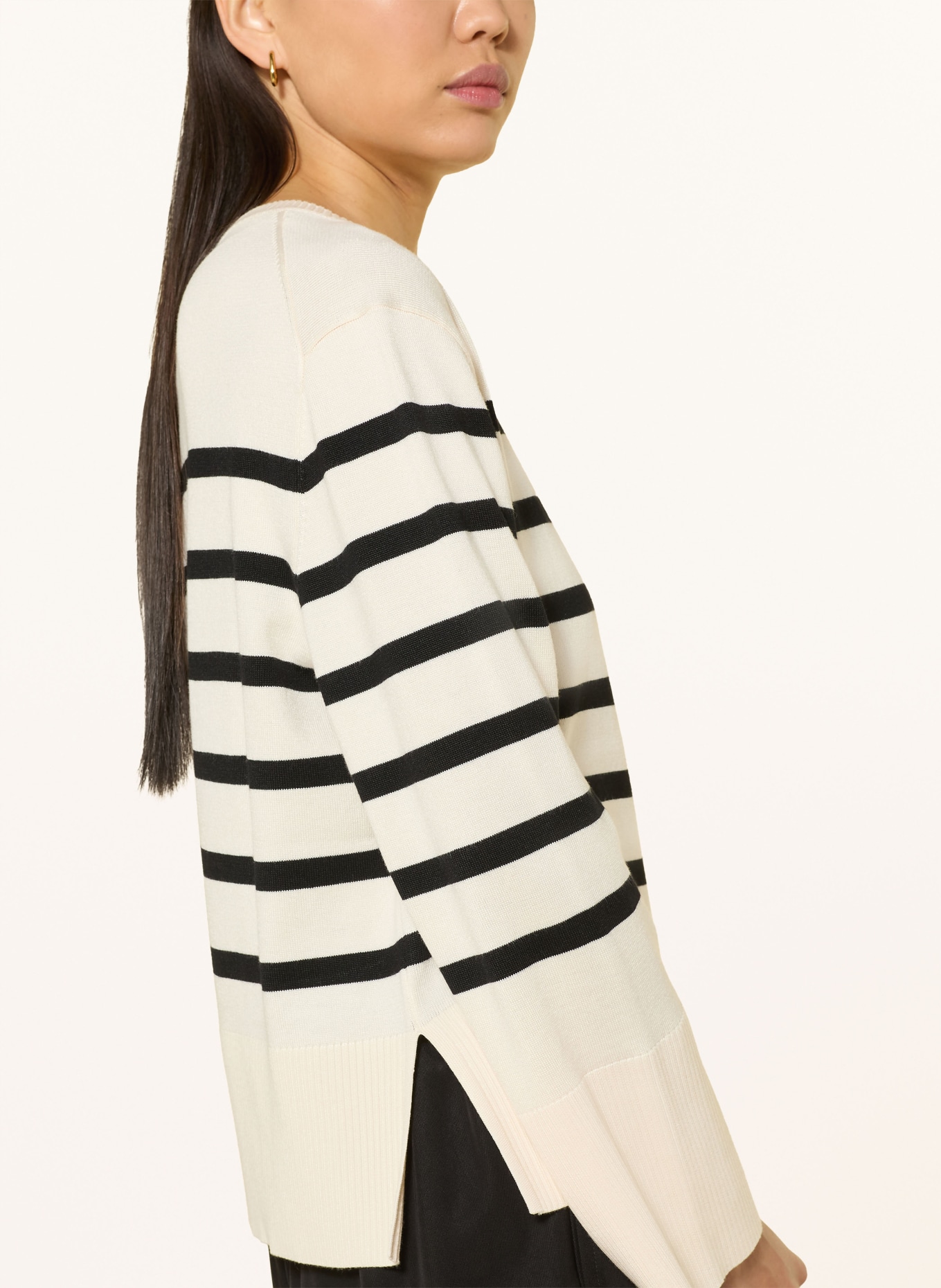 comma Pullover: CREME / SCHWARZ