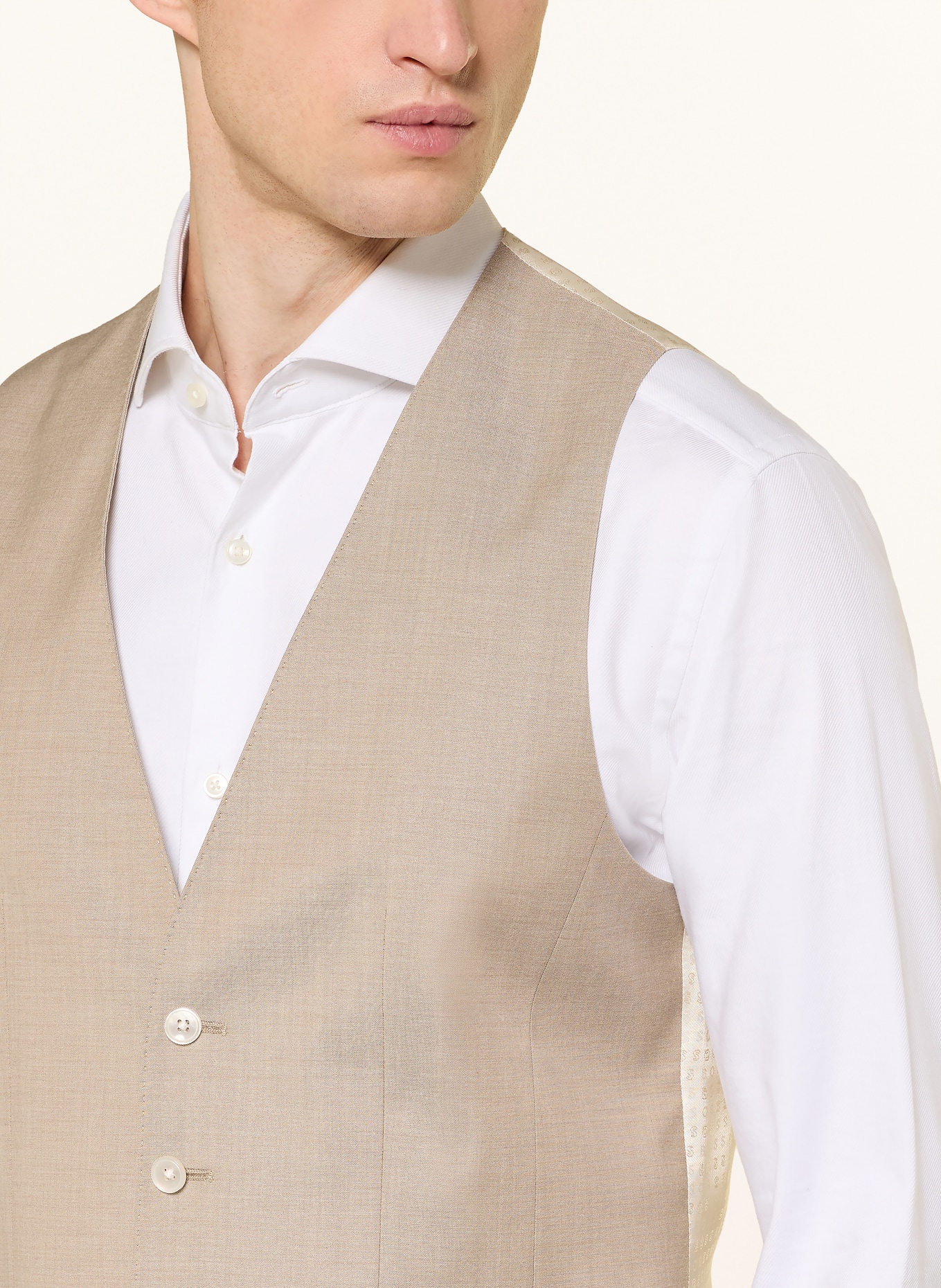 BOSS Sako HUGE Slim Fit: 275 LIGHT BEIGE