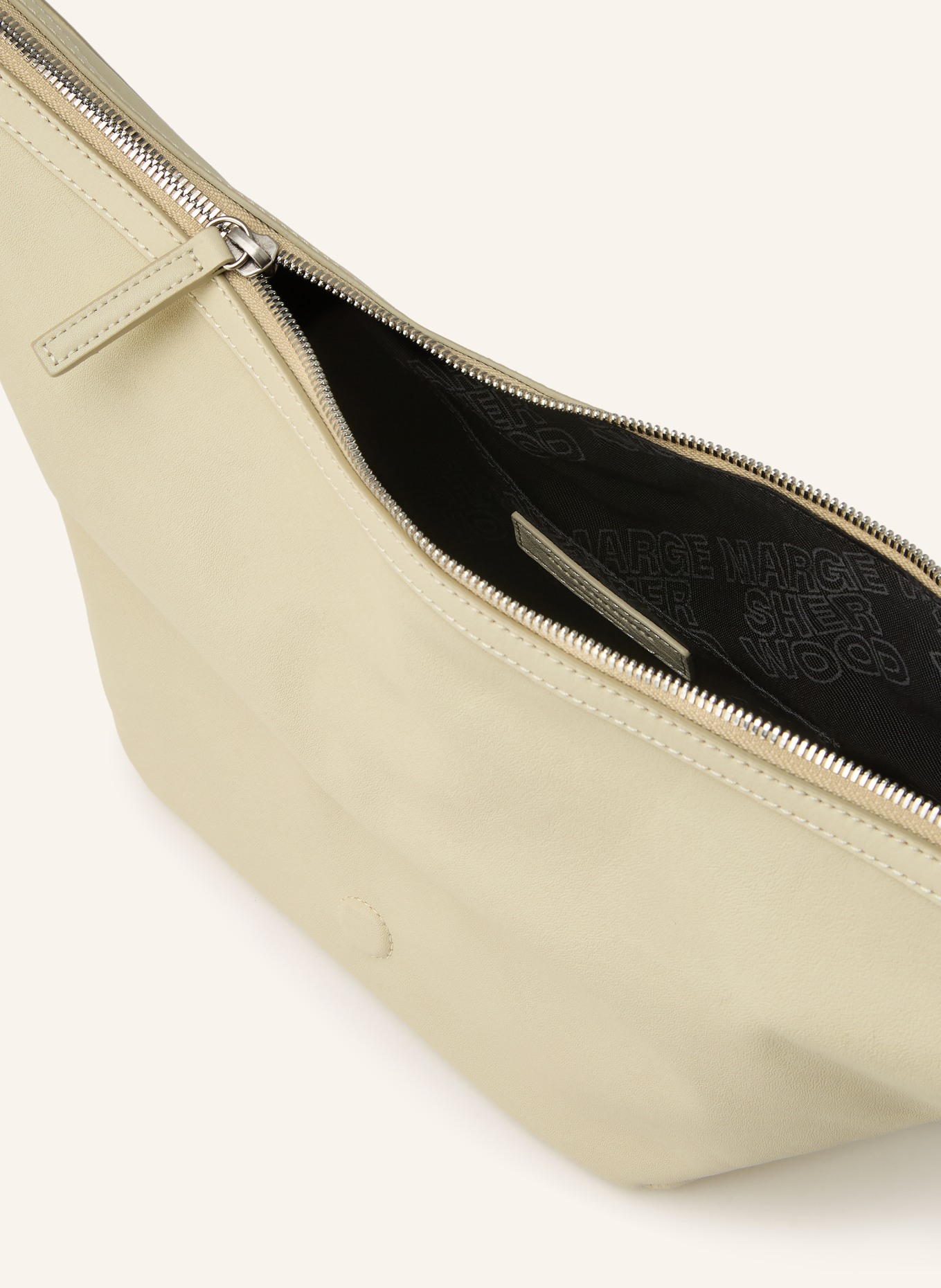 MARGE SHERWOOD Schultertasche: CREME / SILBER