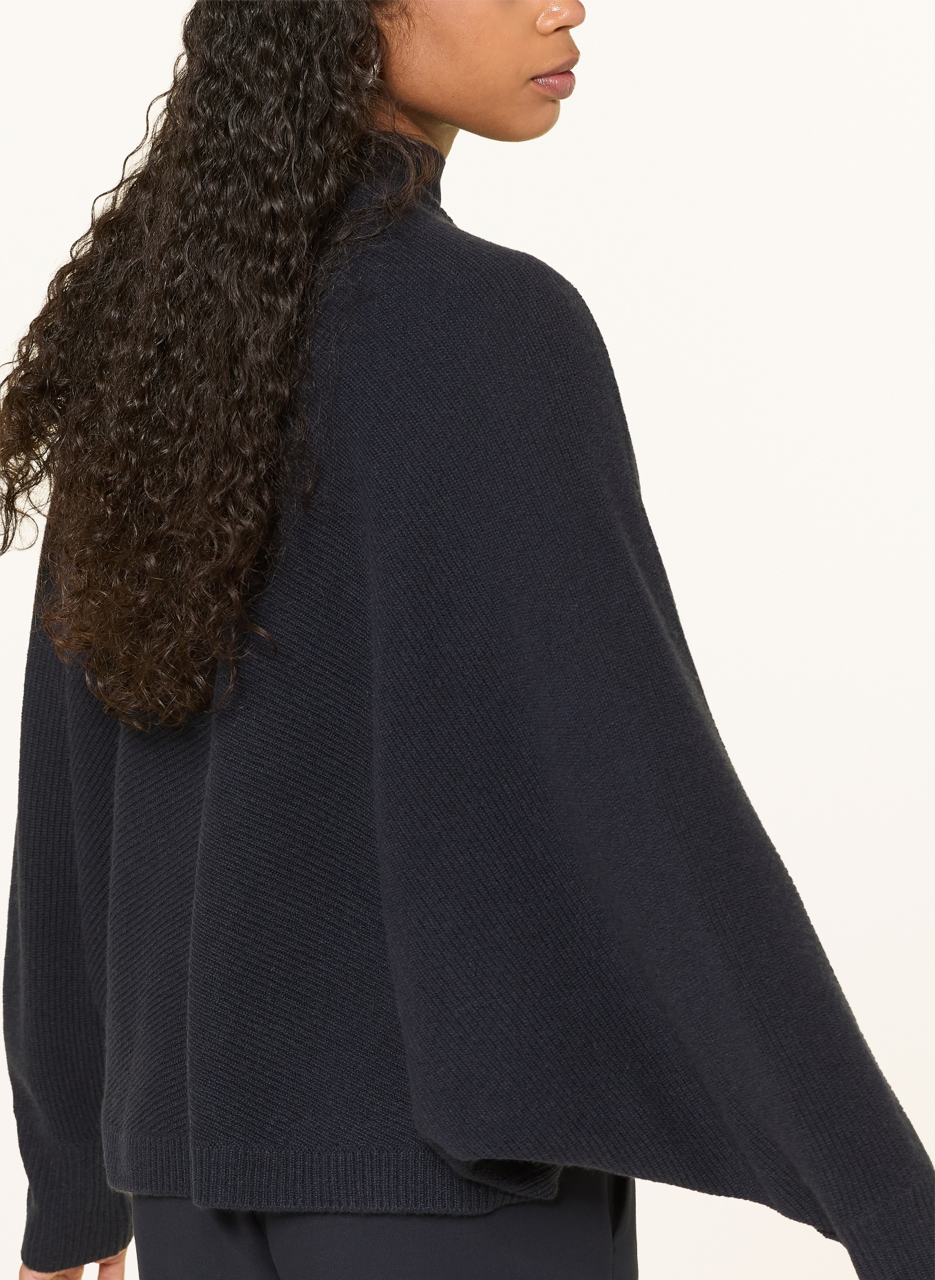 windsor. Knitted cashmere cover: DARK BLUE