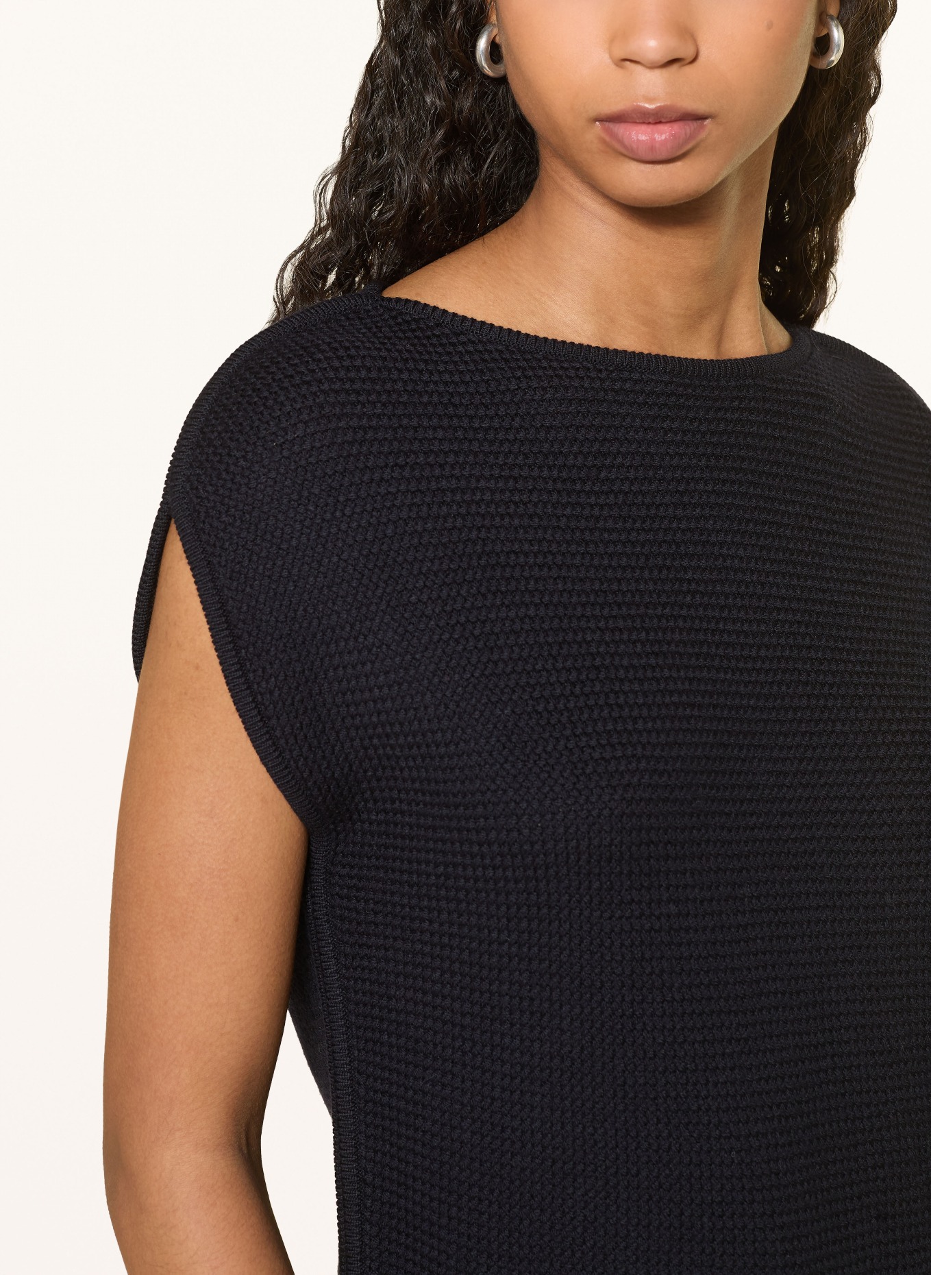 windsor. Pullunder: DUNKELBLAU