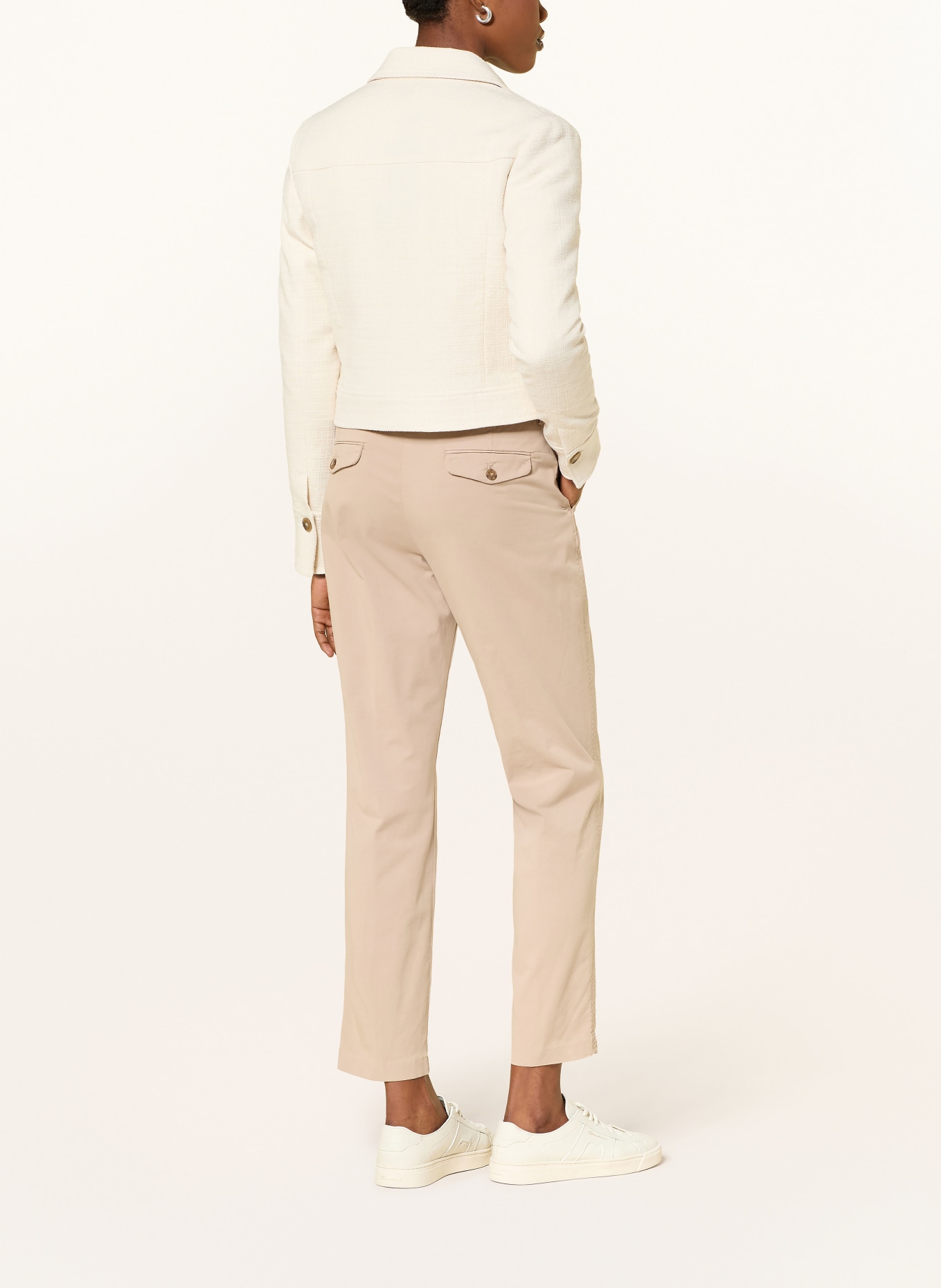 windsor. Chino: HELLBRAUN