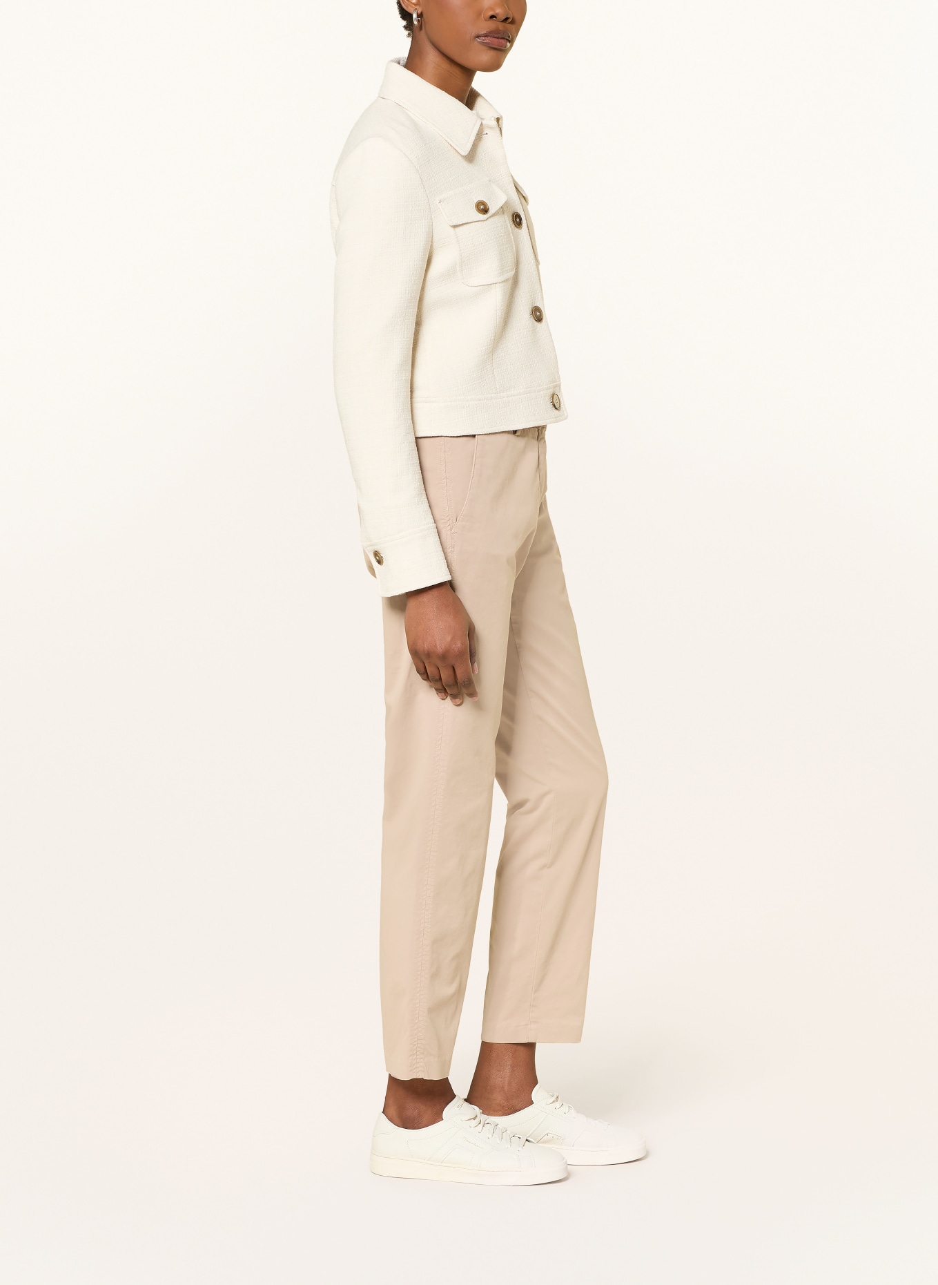 windsor. Chino: HELLBRAUN