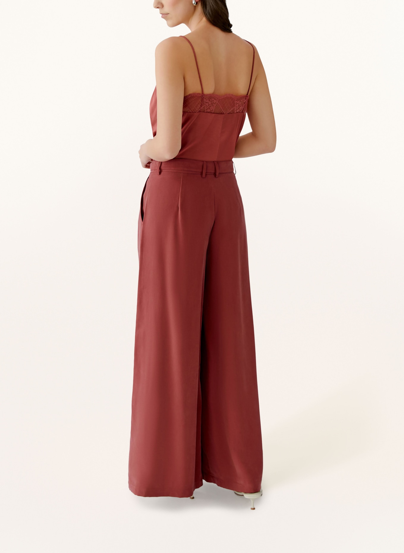 oui Marlenehose: DUNKELROT