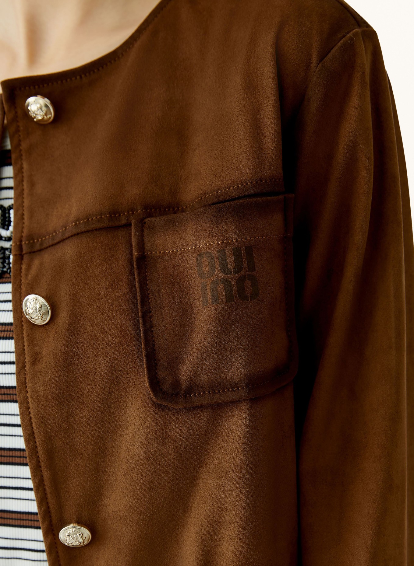 oui Sako v koženém vzhledu: TMAVĚ HNĚDÁ