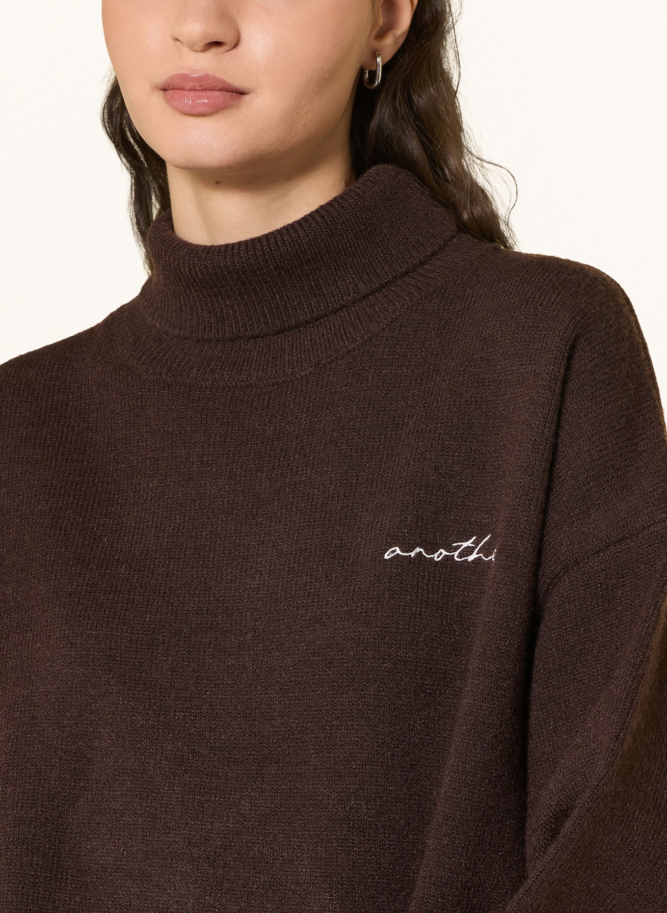 another COTTON LAB Sweter z golfem oversize: CIEMNOBRĄZOWY