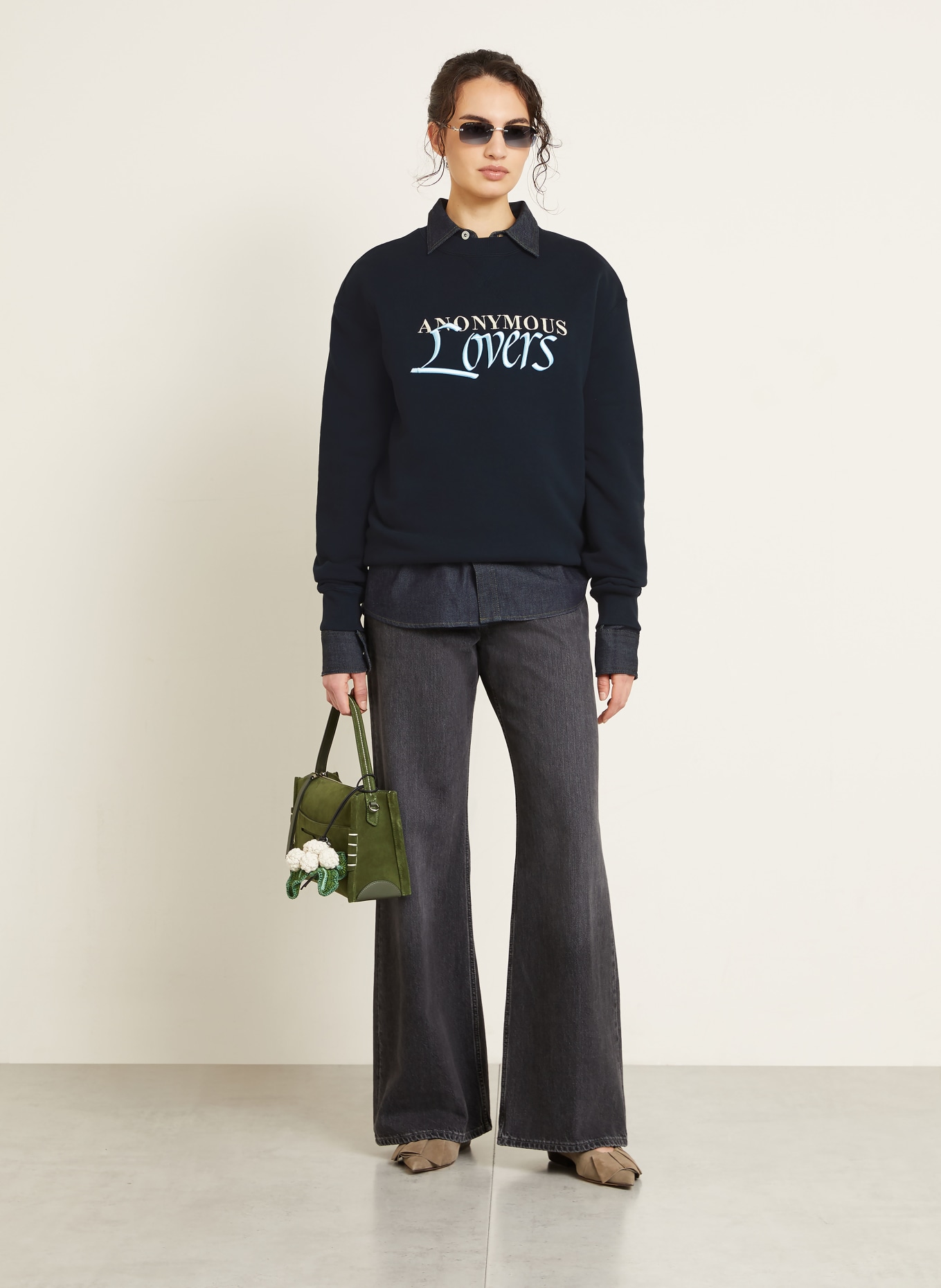 JW ANDERSON Oversized-Sweatshirt ANONYMOUS LOVERS: SCHWARZ / CREME / HELLBLAU