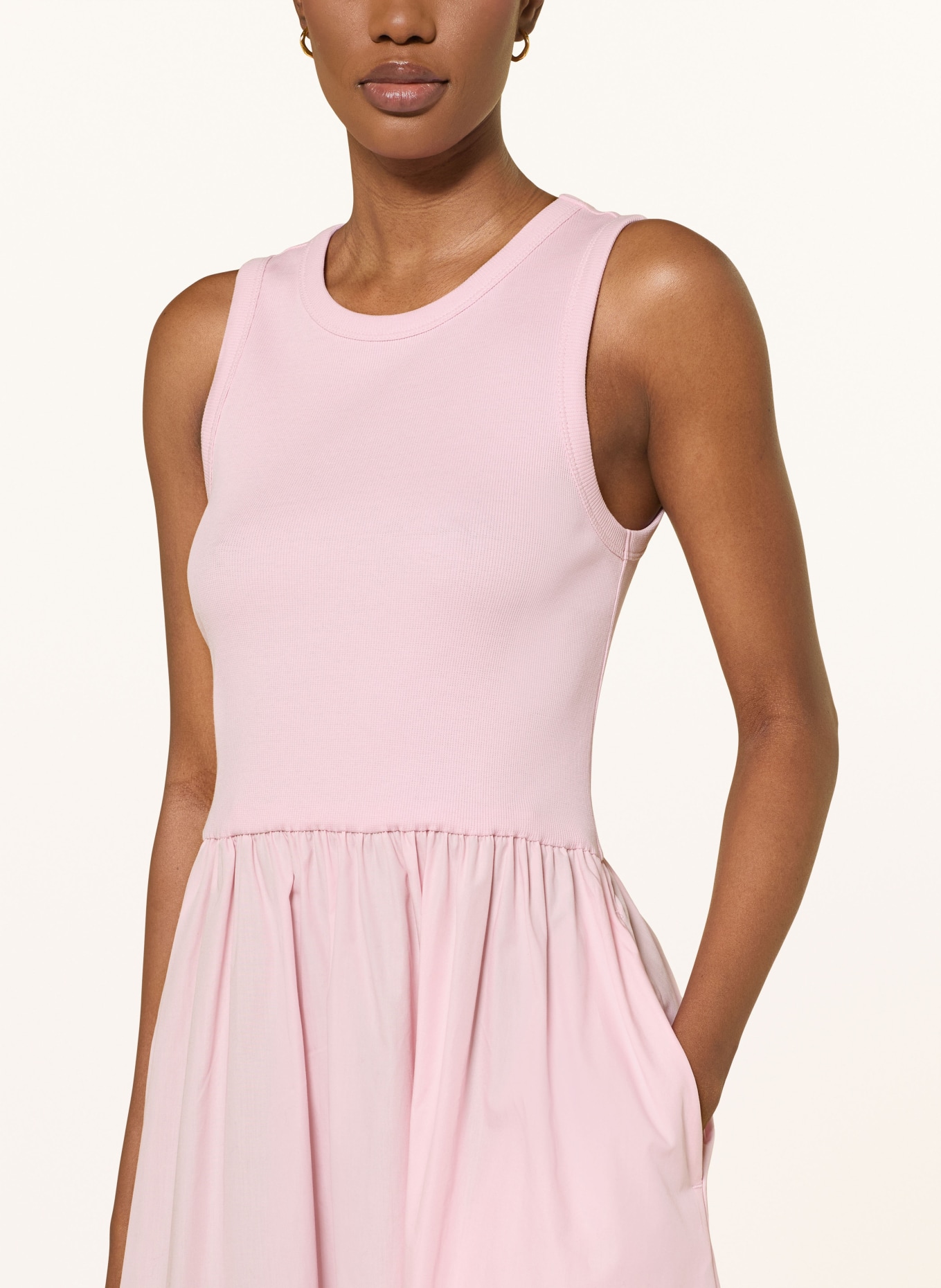 MRS & HUGS Kleid im Materialmix: ROSÉ