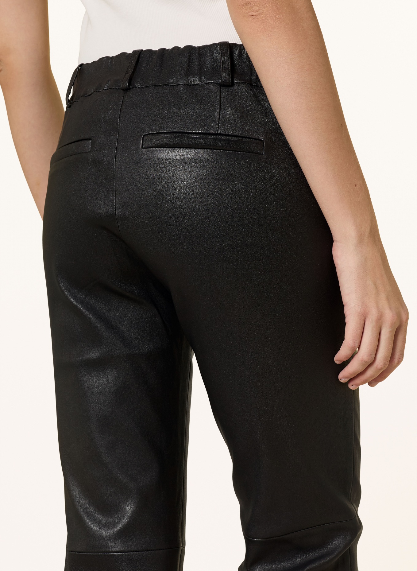 ARMA Spodnie 7/8 ze skóry: CZARNY