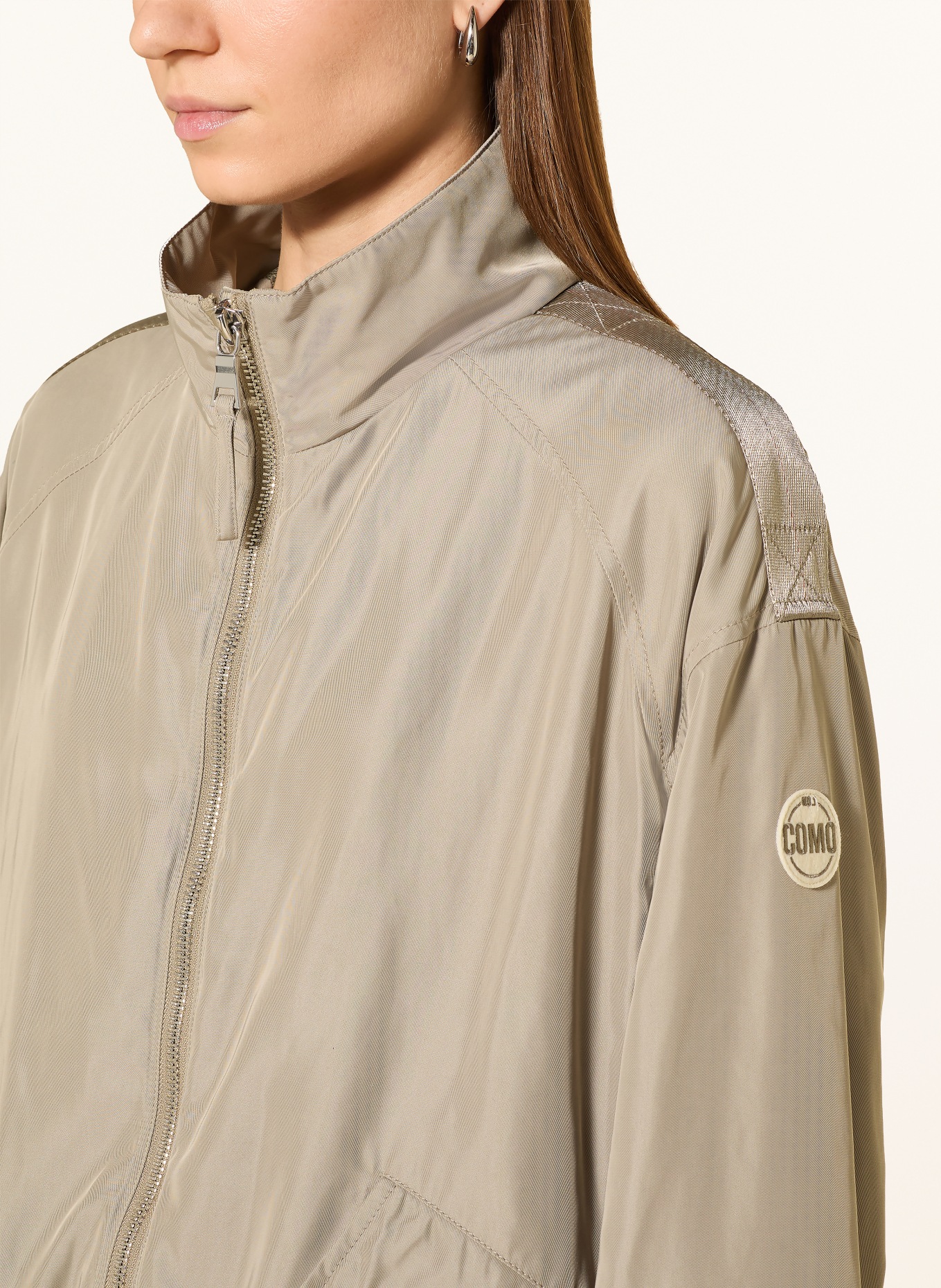 No.1 Como Bunda FONTE: OLIVOVÁ