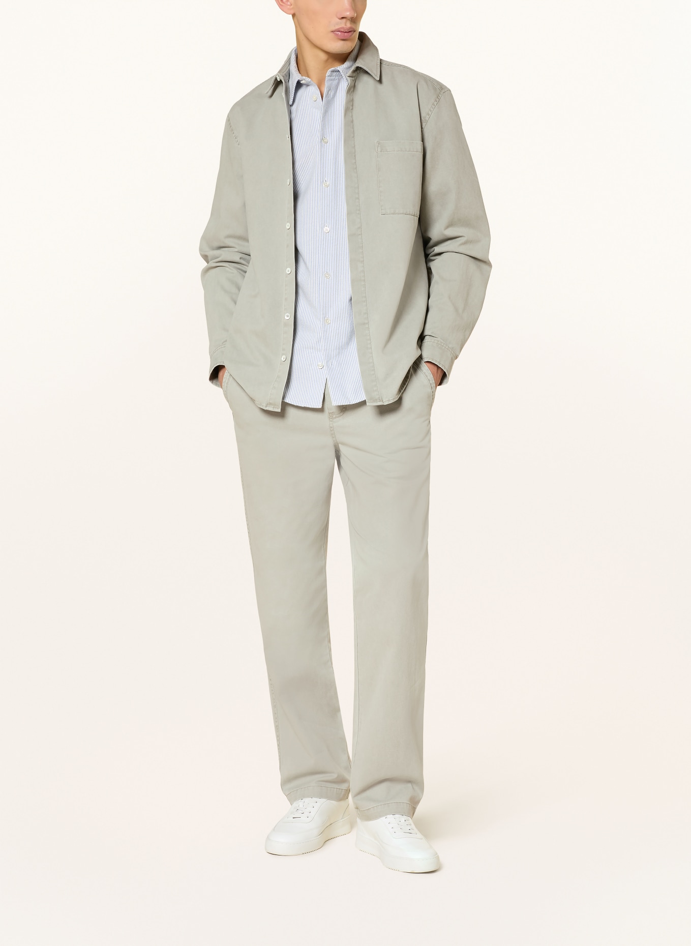 Juvia Chino KLAUS Regular Fit: HELLGRÜN