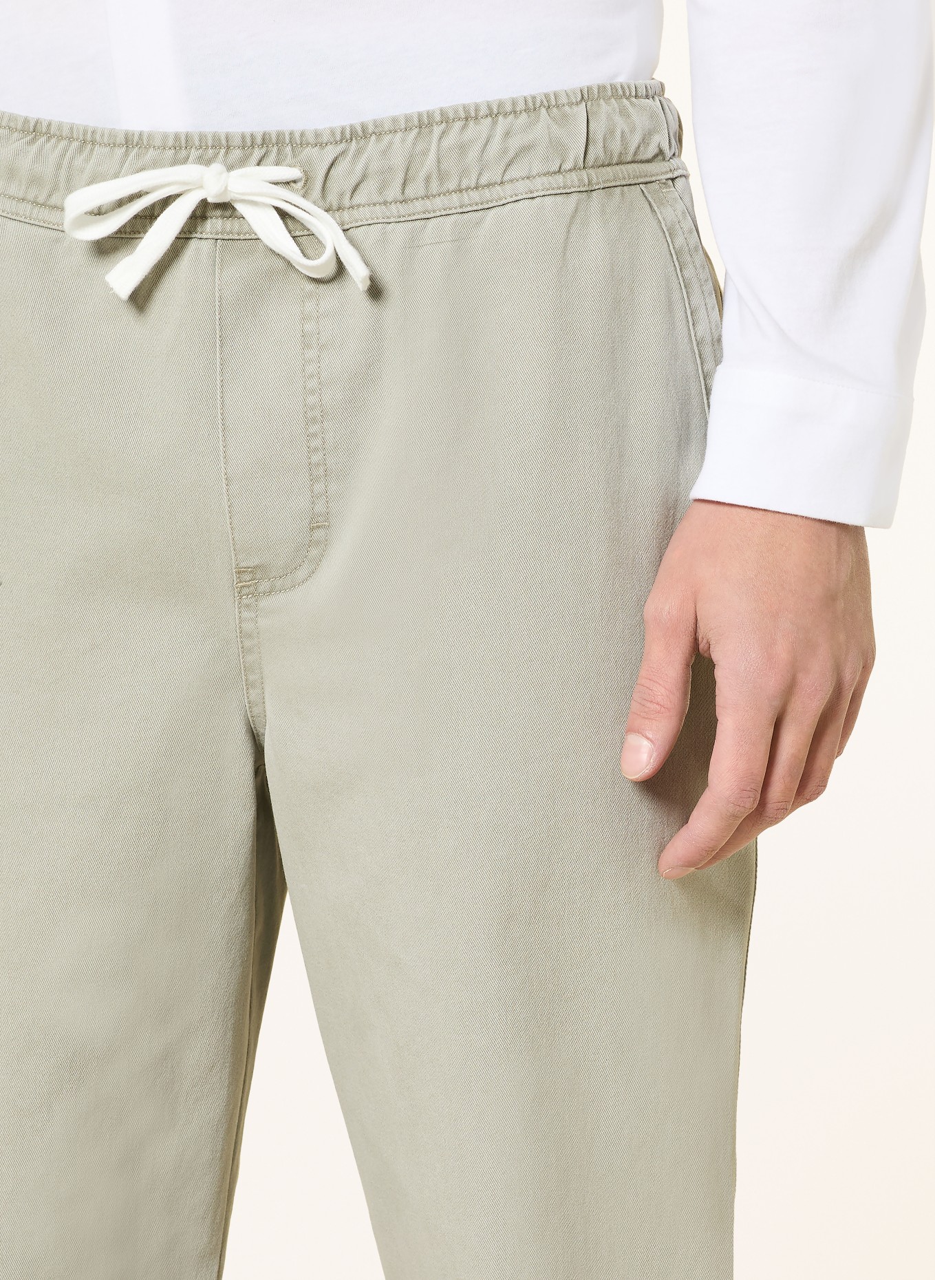 Juvia Chino KLAUS Regular Fit: HELLGRÜN