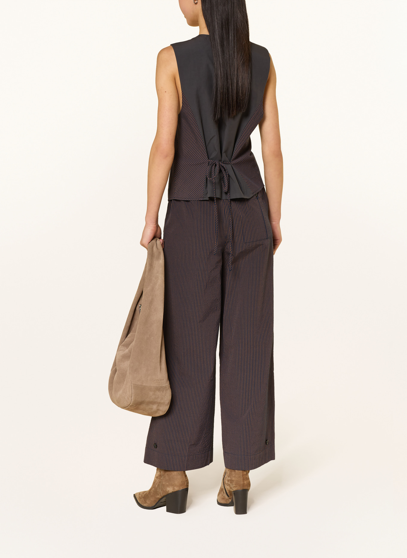 HEYANNO Sako bez rukávů MMHFIT: HNĚDÁ / TMAVĚ MODRÁ