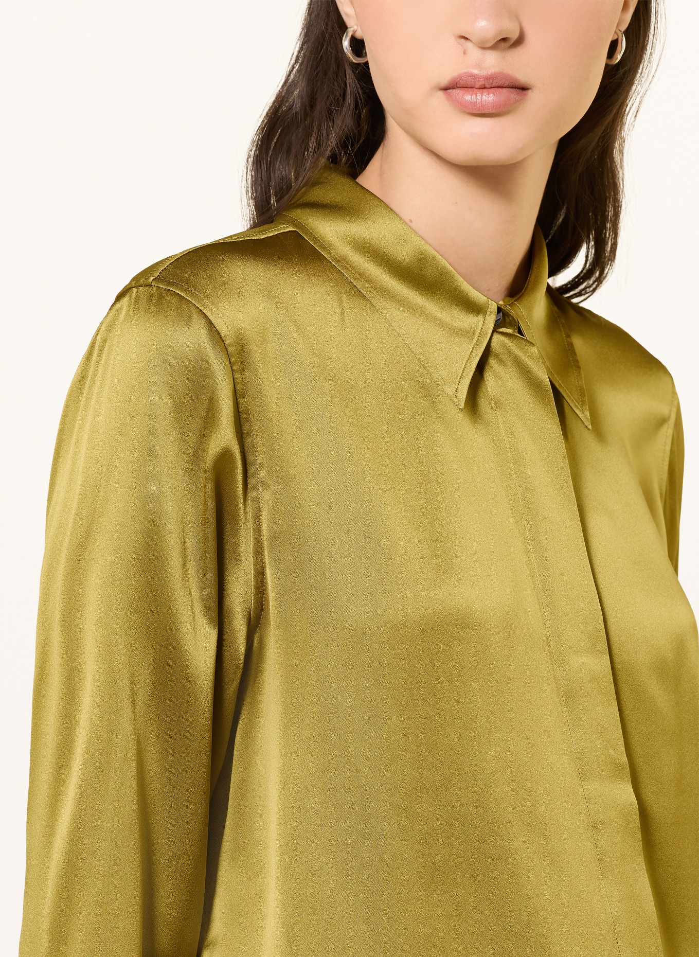 REISS Hemdbluse AMEIRA aus Seide: KHAKI