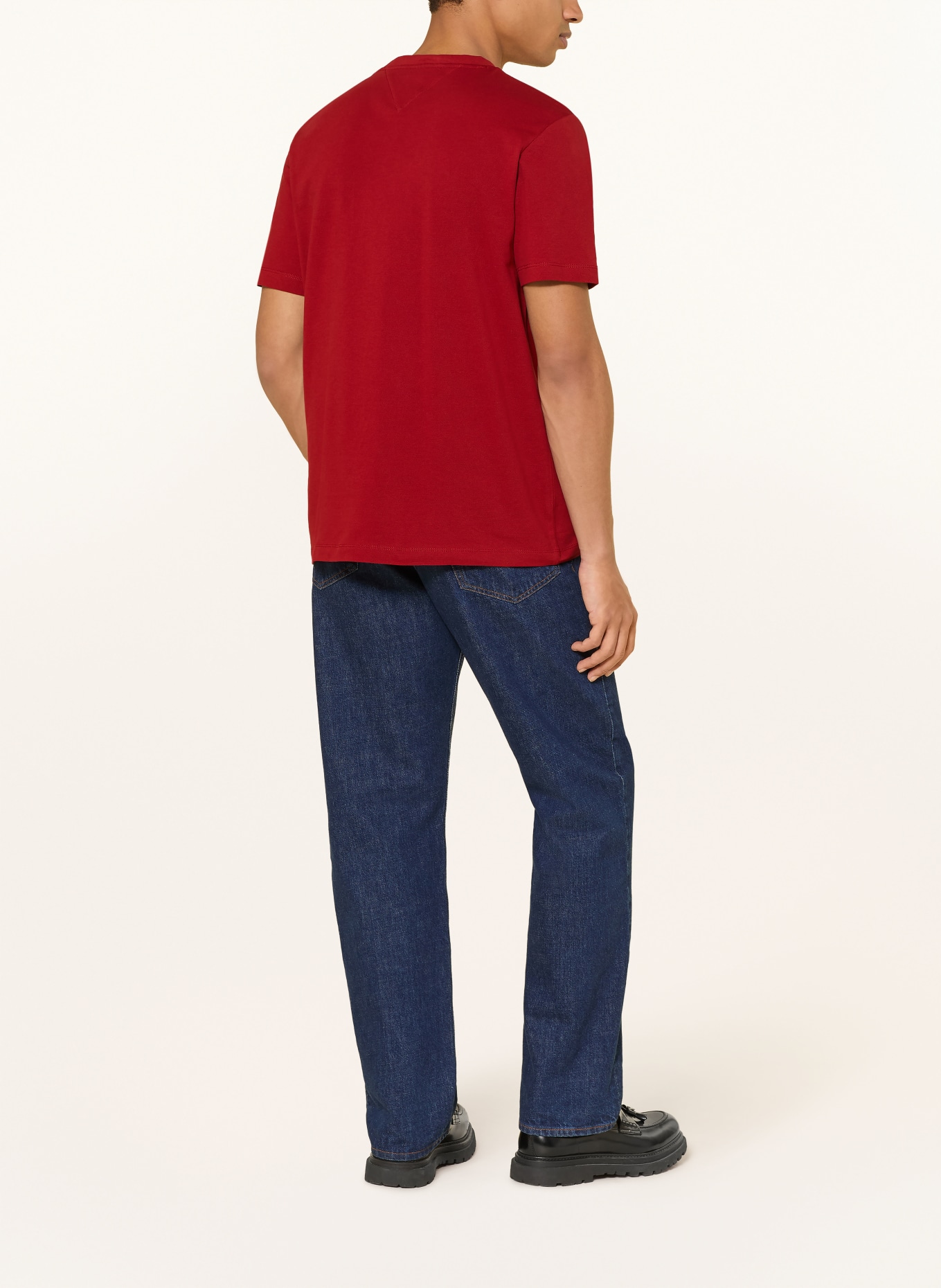 TOMMY HILFIGER tričko: TMAVĚ ČERVENÁ