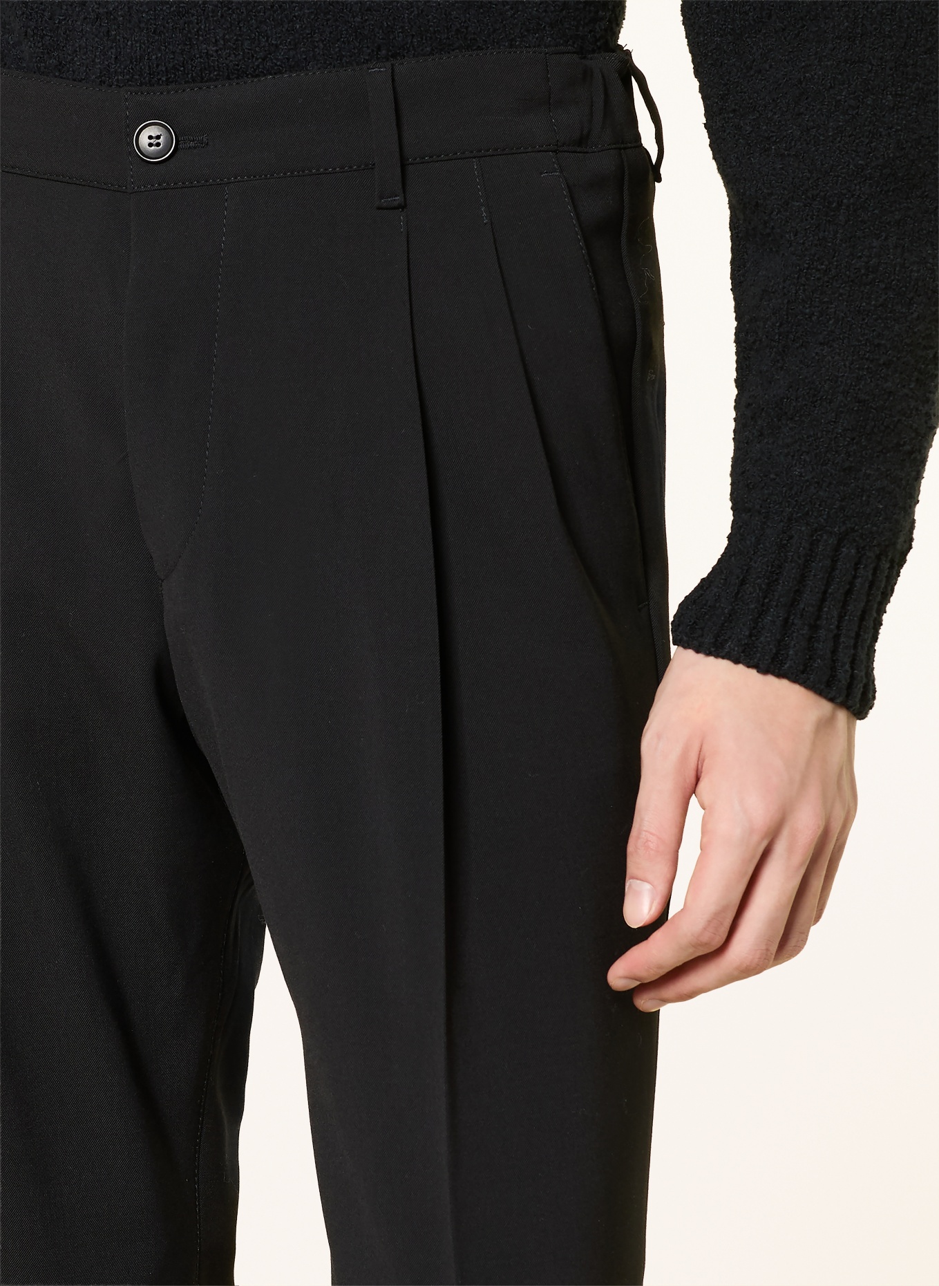 DRYKORN Hose LEEK Regular Fit: SCHWARZ