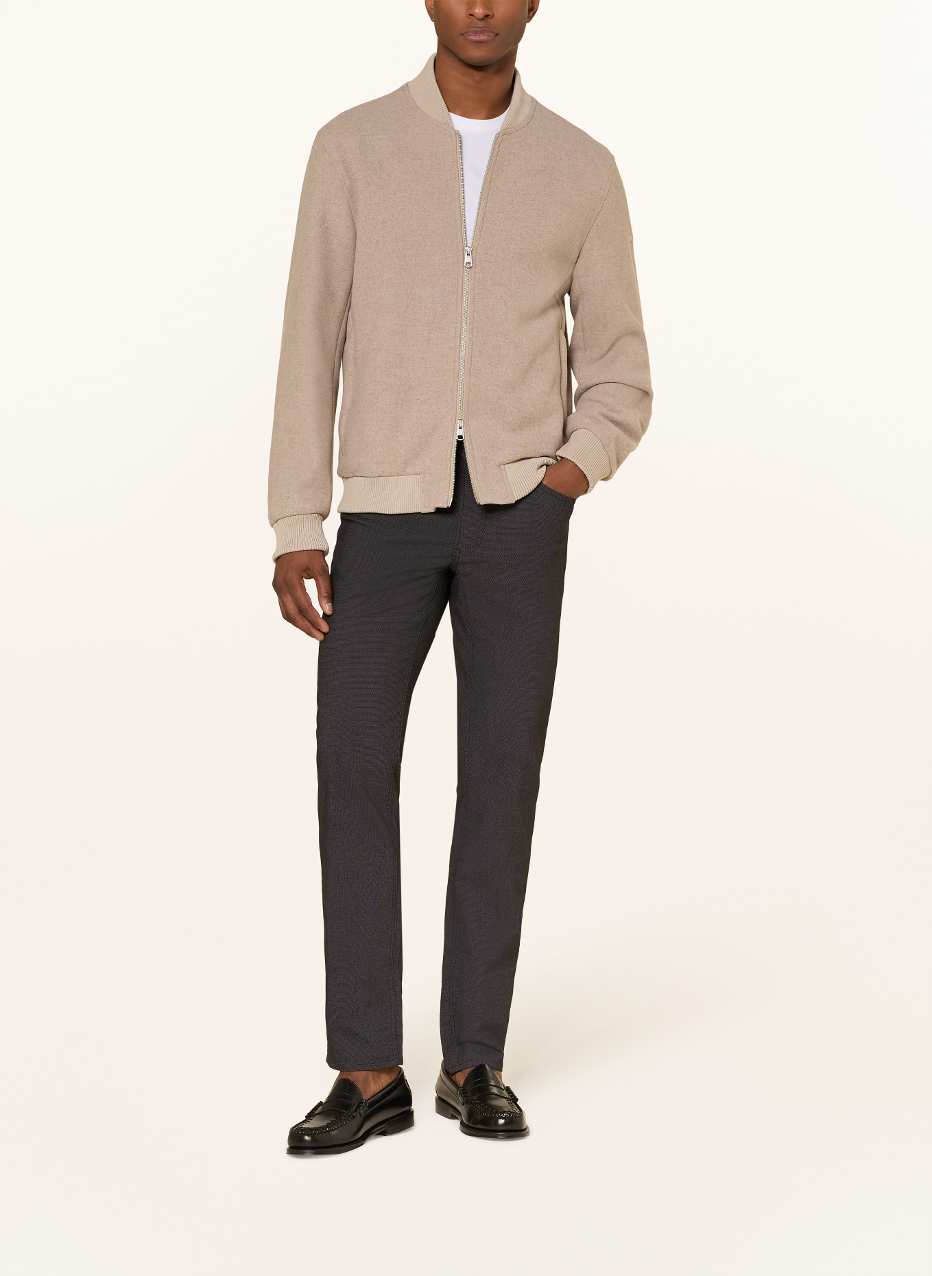 BRAX Kalhoty CHUCK Modern Fit: 01 PERMA BLACK