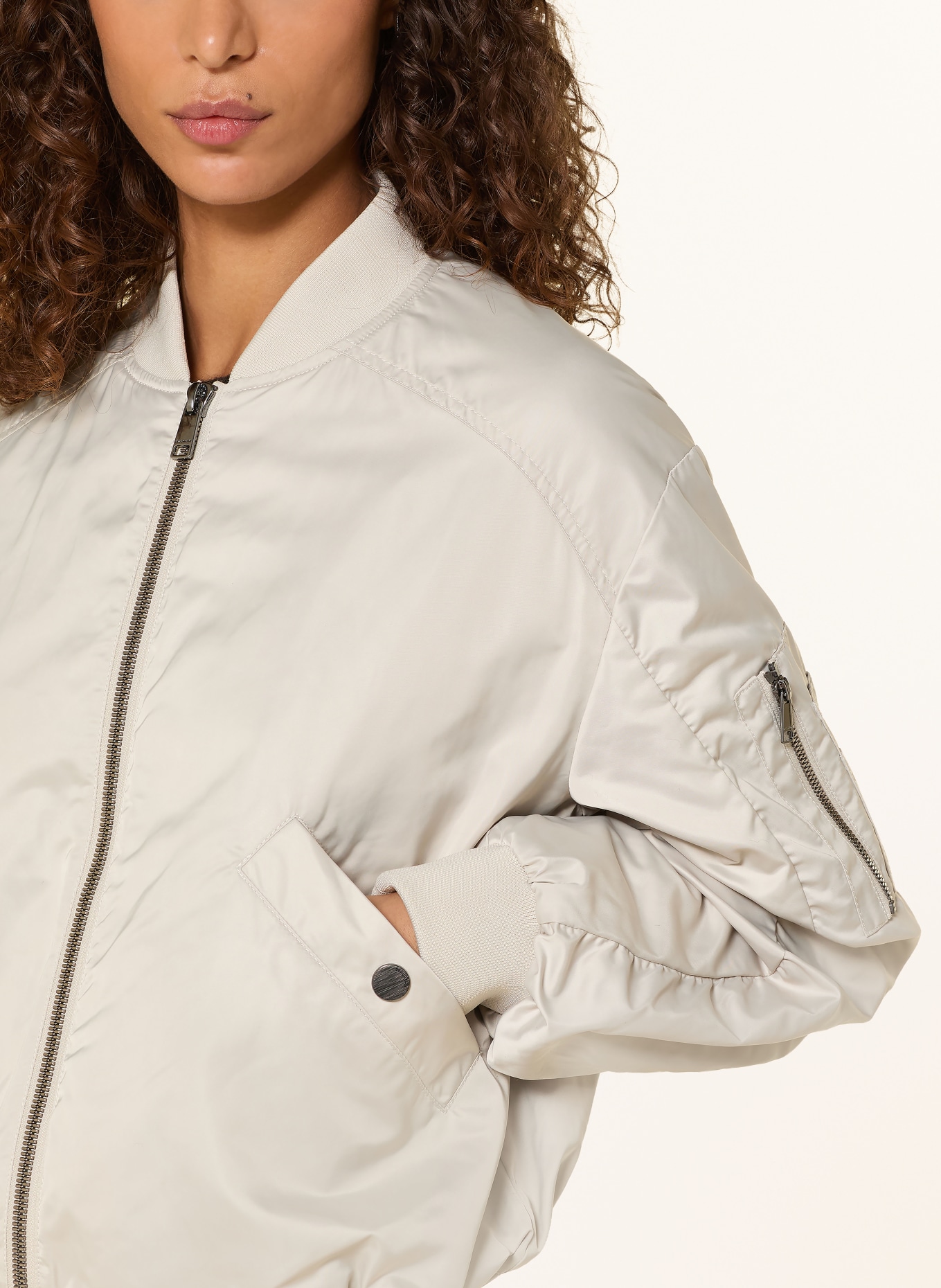 BEAUMONT Blouson en satin JODY: CRÈME