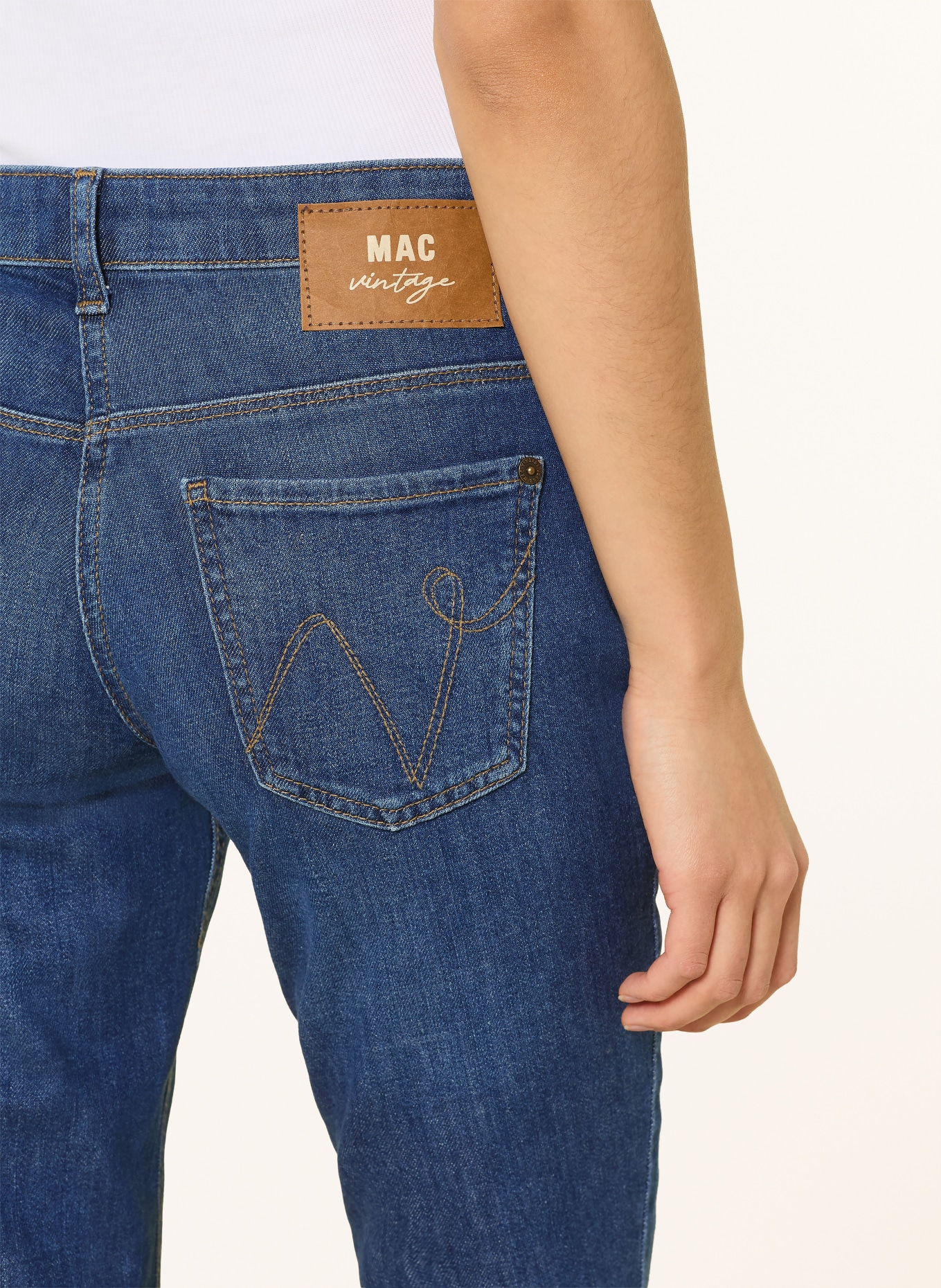 MAC Flared Jeans DETROIT: D591 essential mid blue