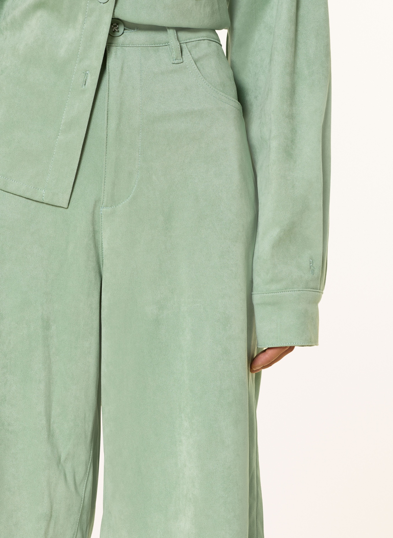 ELIAS RUMELIS Samtbermudas JUDY: HELLGRÜN