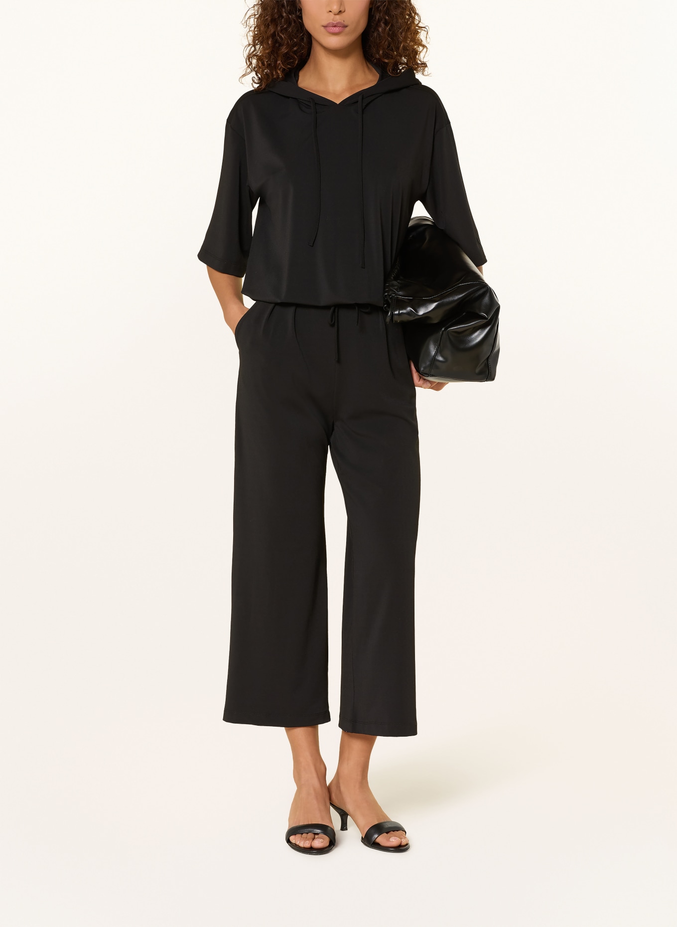 ELIAS RUMELIS Kombinezon LEONORI z wycięciem: CZARNY