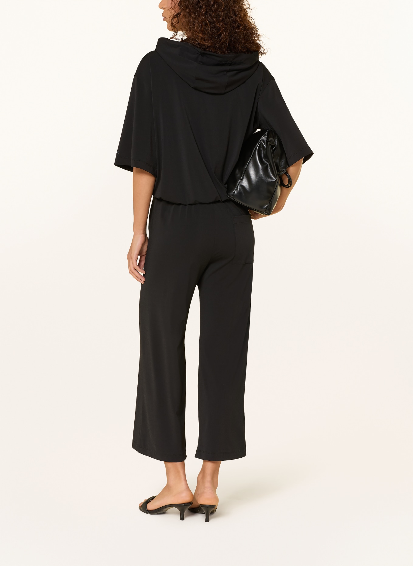 ELIAS RUMELIS Kombinezon LEONORI z wycięciem: CZARNY