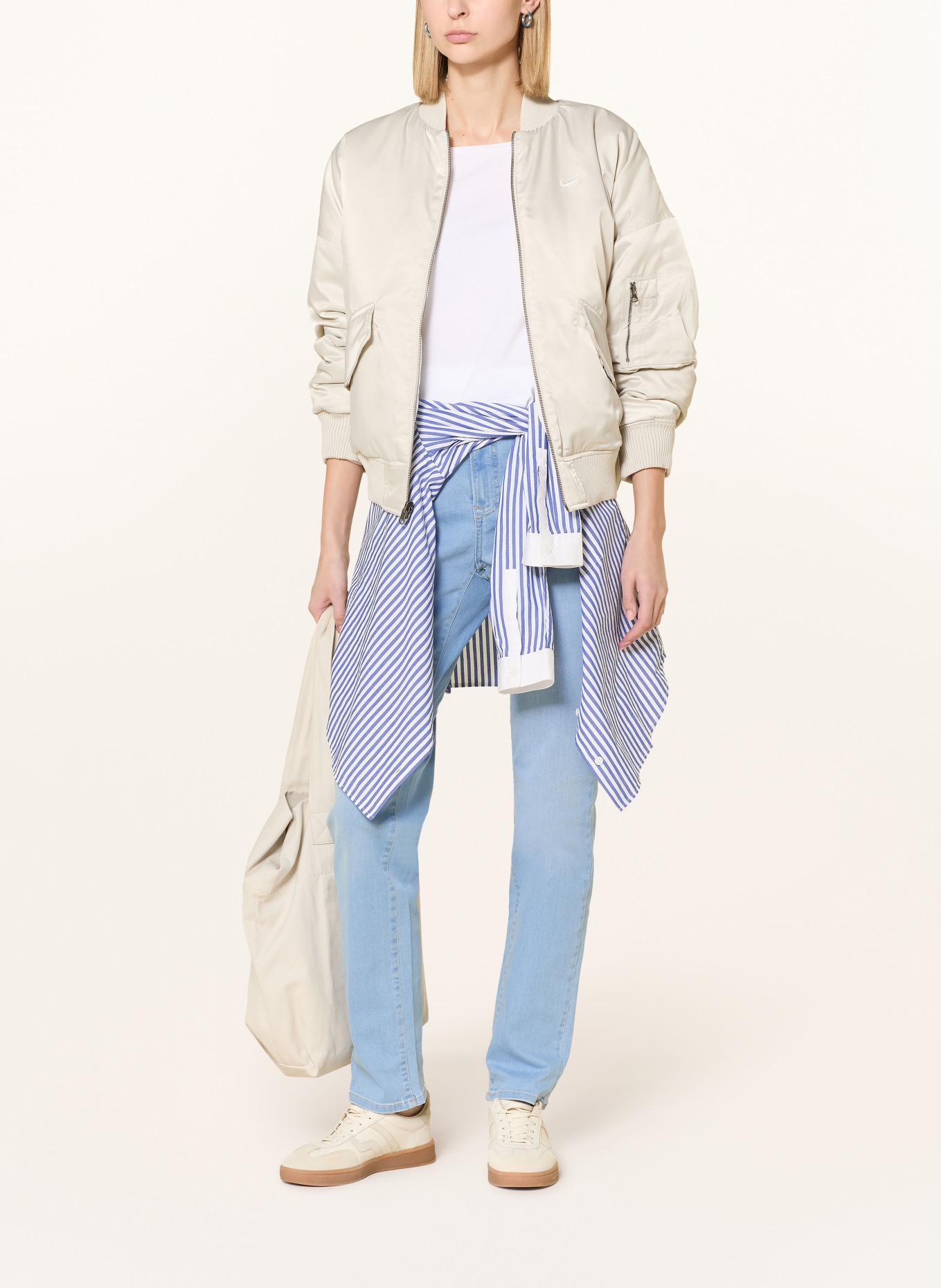 BRAX Straight Jeans CAROLA: 19 USED LIGHT BLUE