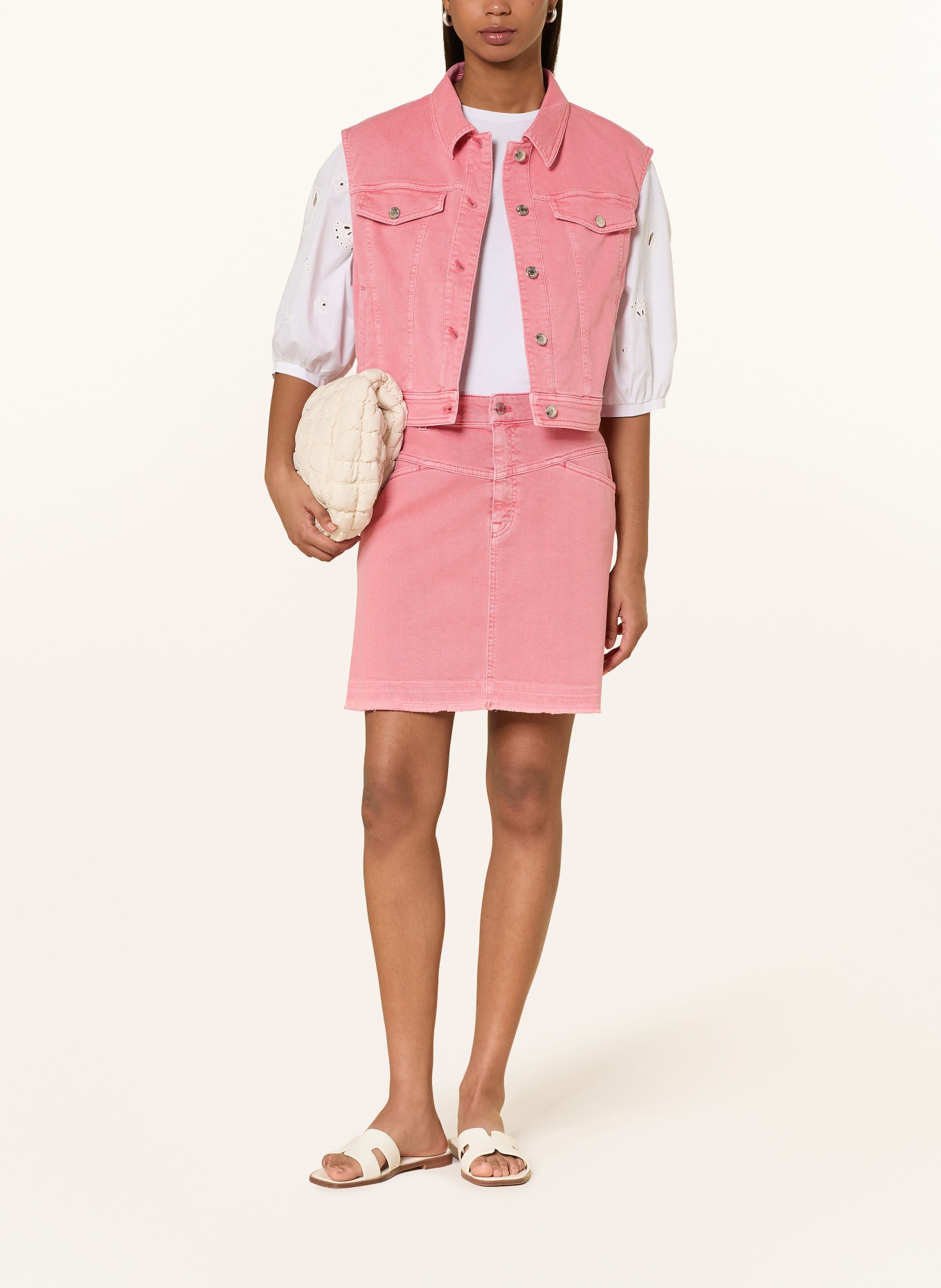 MARC CAIN Cropped denim vest: 246 pink lemonade