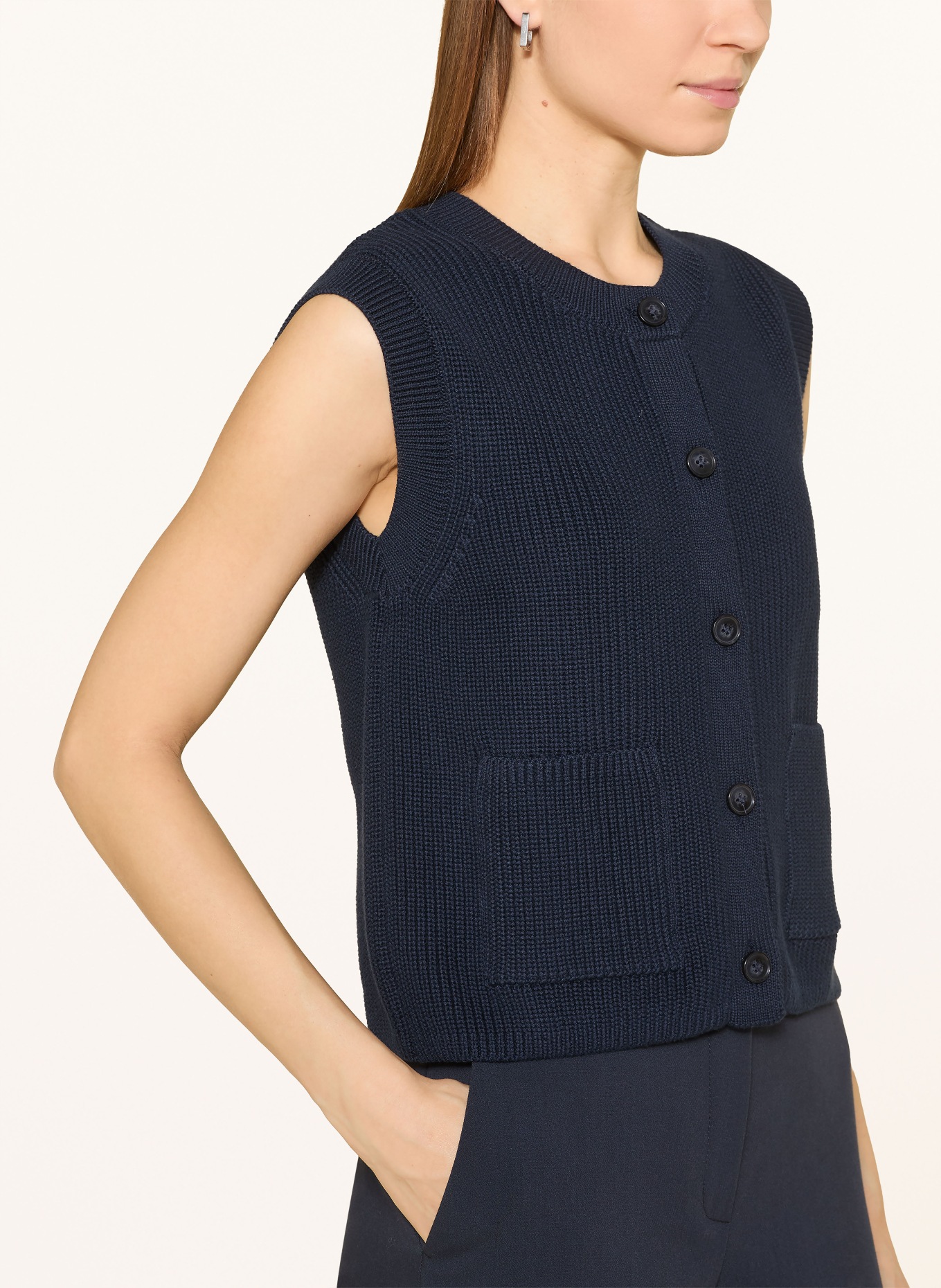 BRAX Pletená vesta ELISA: TMAVĚ MODRÁ