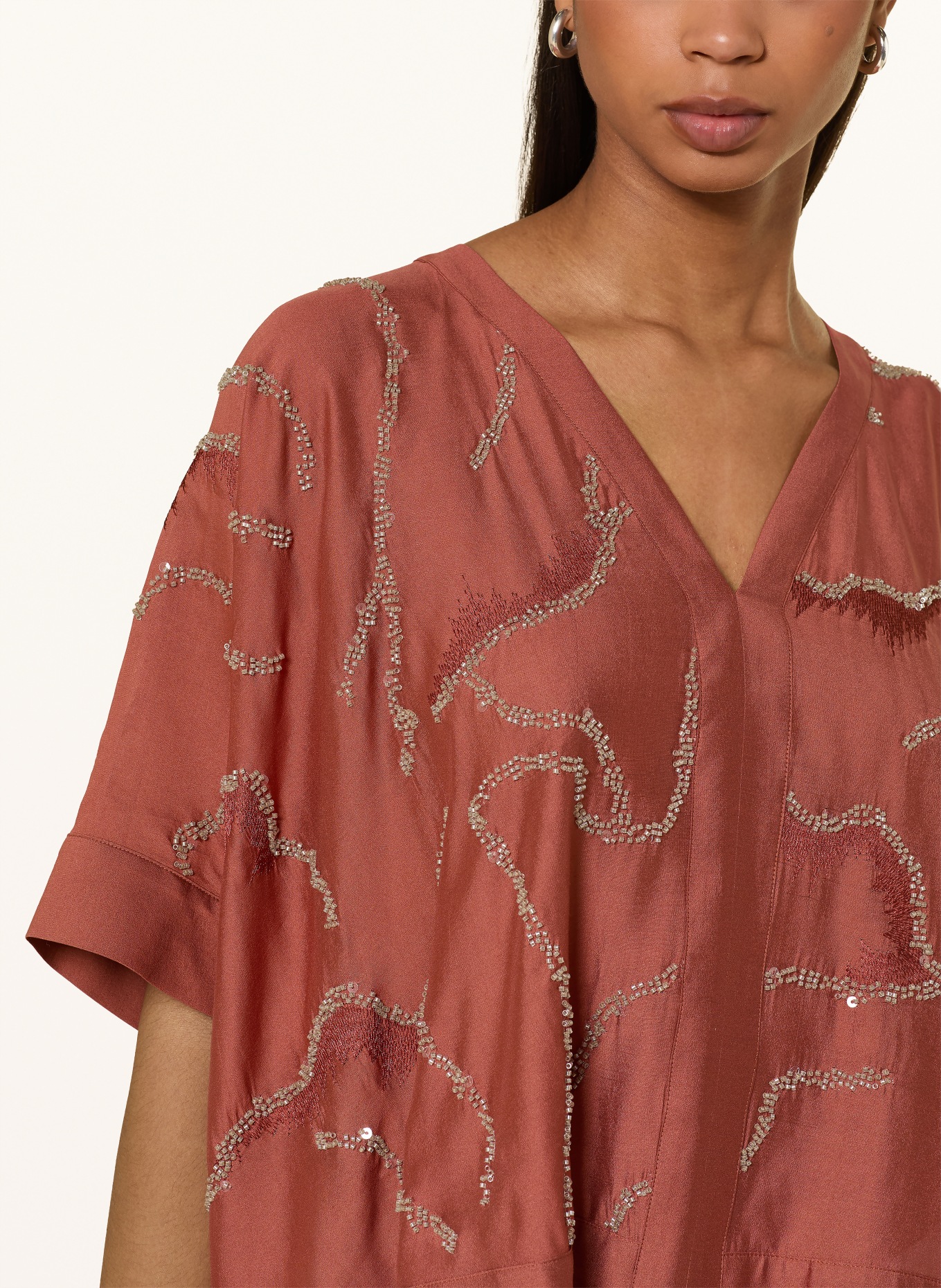 MARC CAIN Blusenshirt mit Schmuckperlen: 488 etruscan red