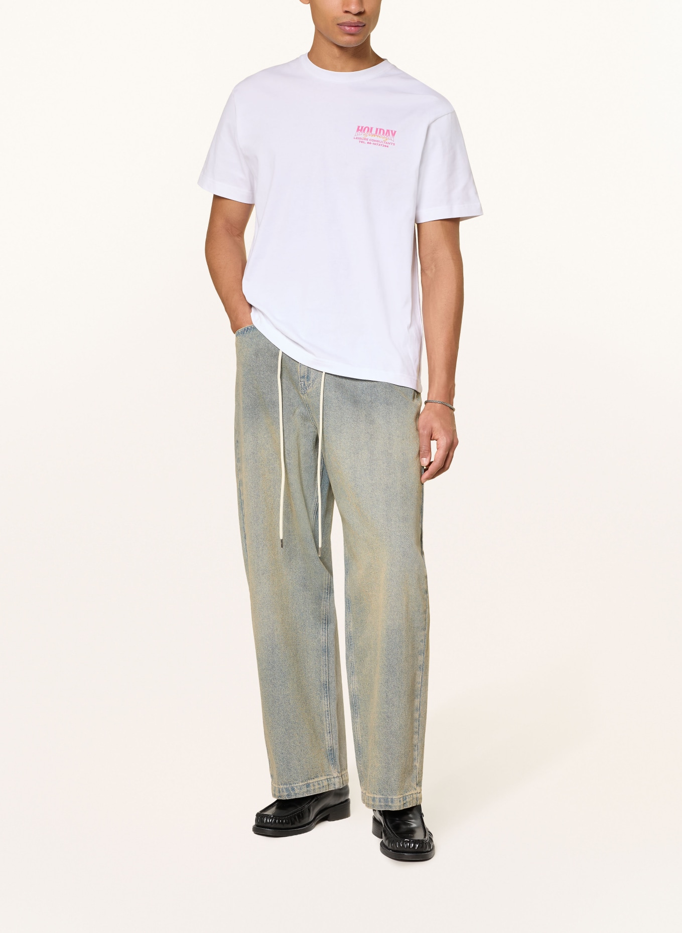 On Vacation T-Shirt: WEISS / PINK