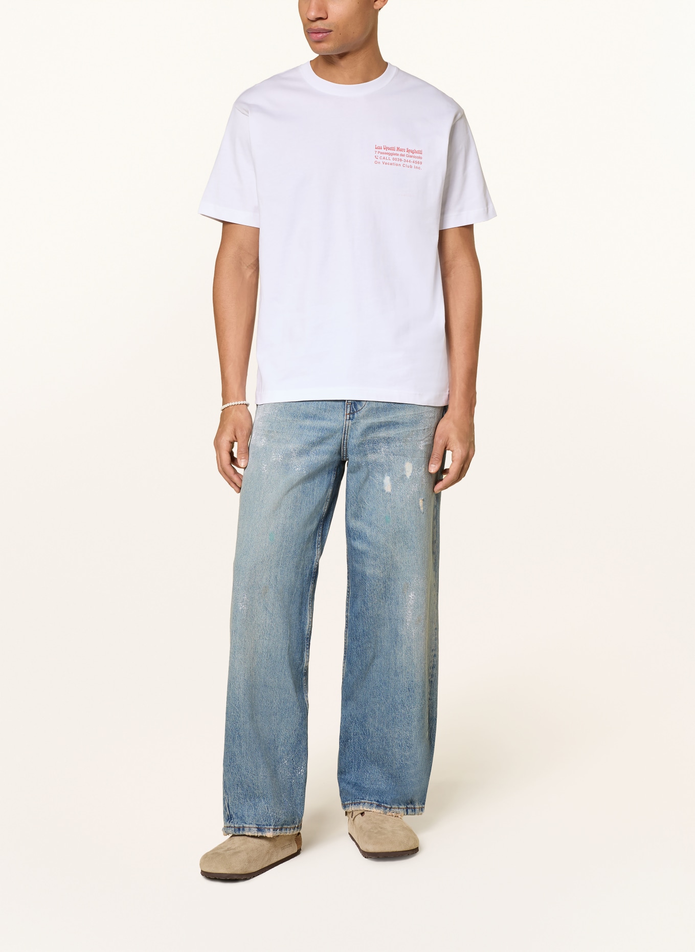 On Vacation T-Shirt: WEISS