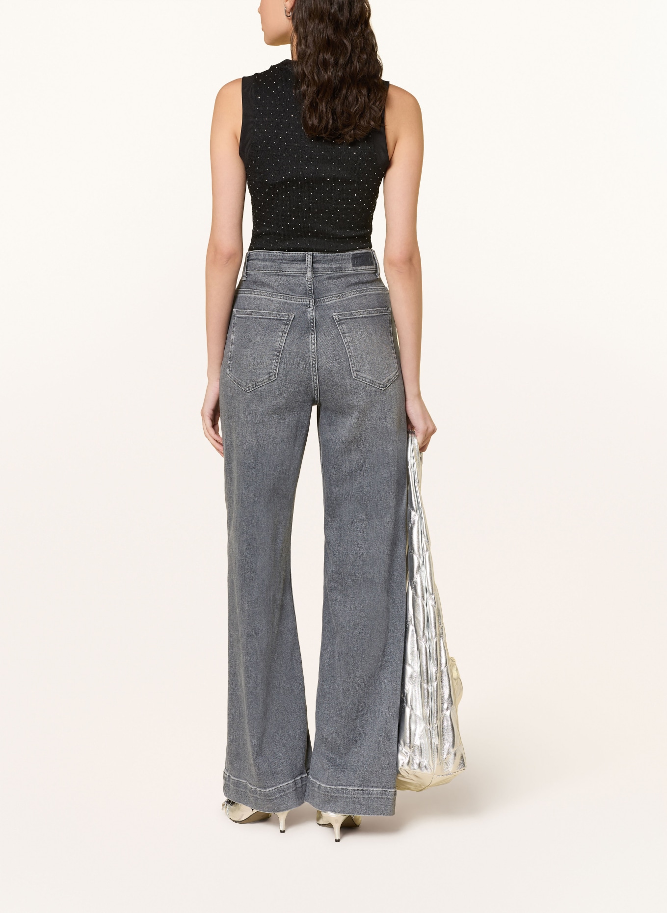 GUESS Top FRANCINE s ozdobnými kameny: ČERNÁ