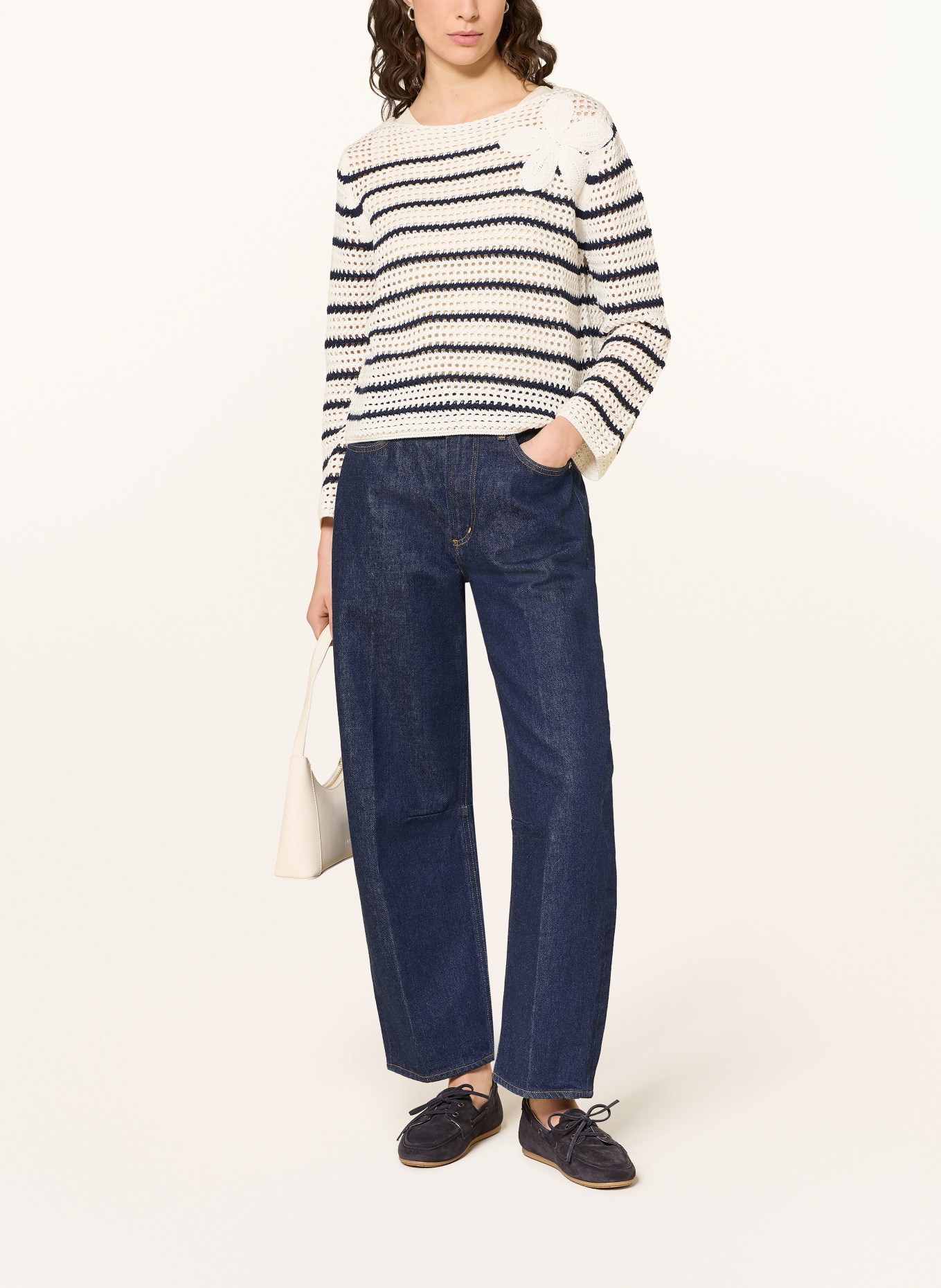 HEMISPHERE sweater: WHITE / DARK BLUE