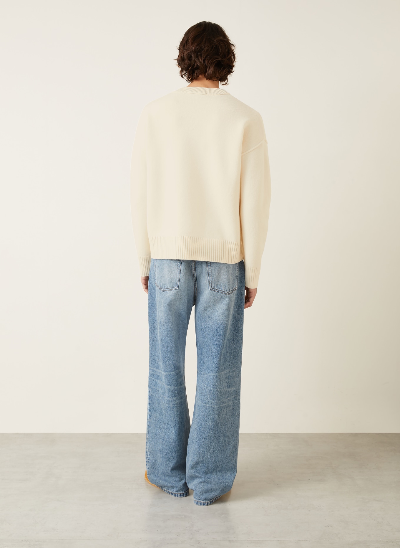 AMI PARIS Pullover: ECRU / DUNKELROT