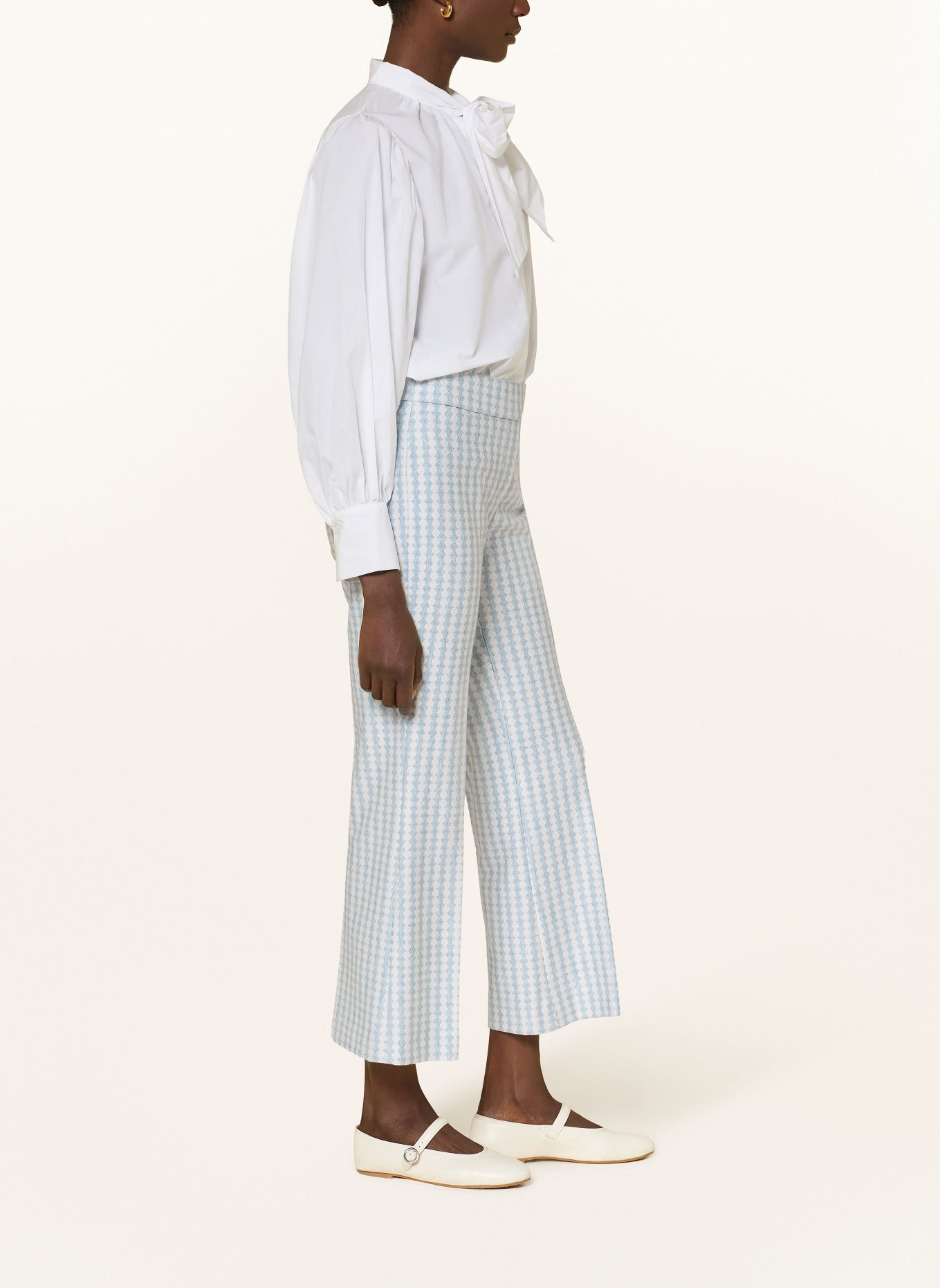 SEDUCTIVE Hose NANETTE: HELLBLAU / WEISS