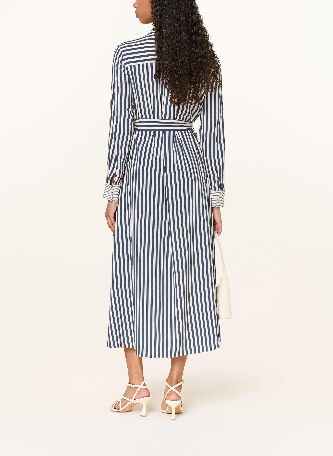 Alcidia da Veiga Hedvábné šaty NORA: TMAVĚ MODRÁ / KRÉMOVÁ