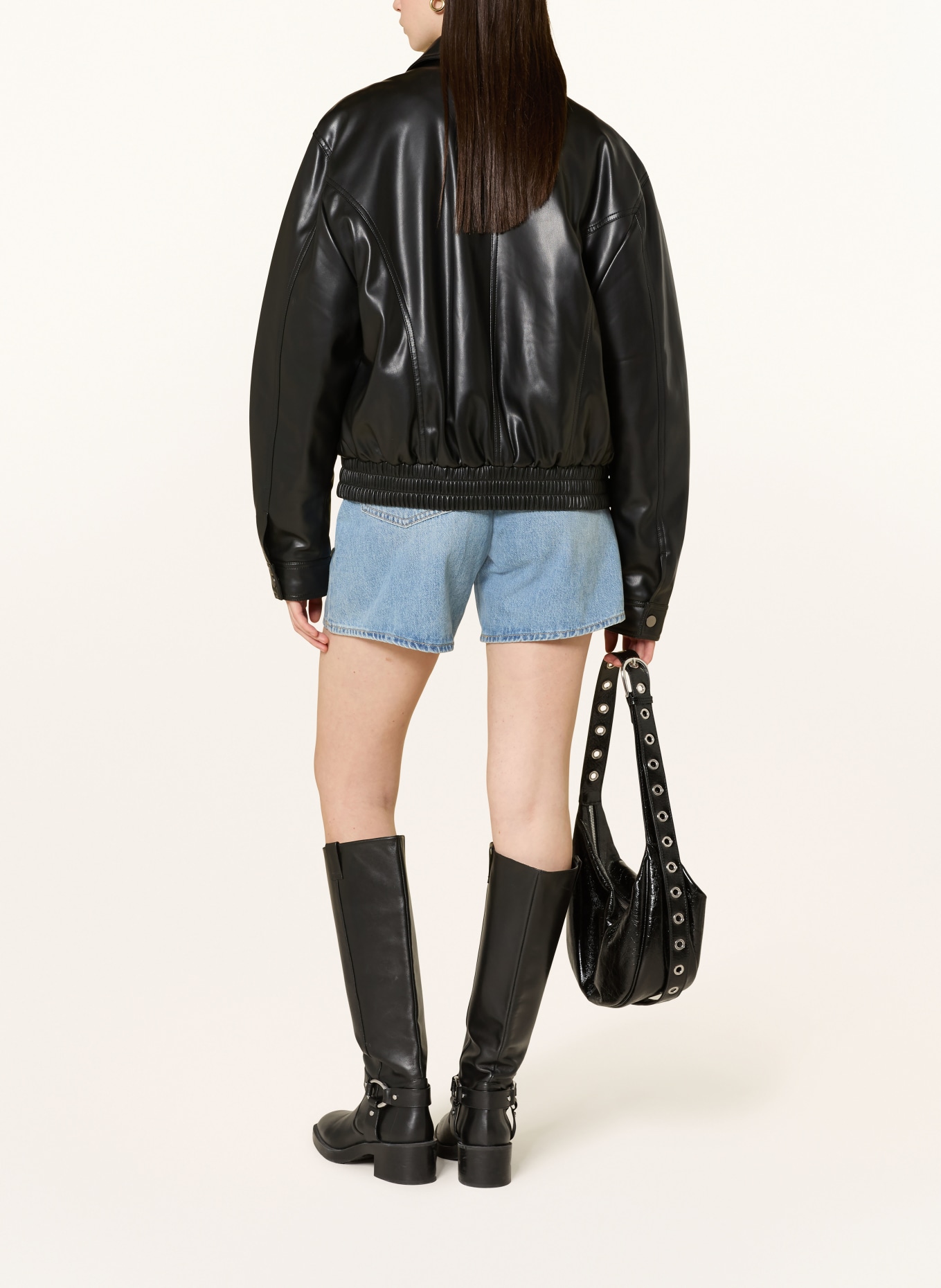 Levi's® Jeansshorts: 00 Med Indigo - Flat Finish