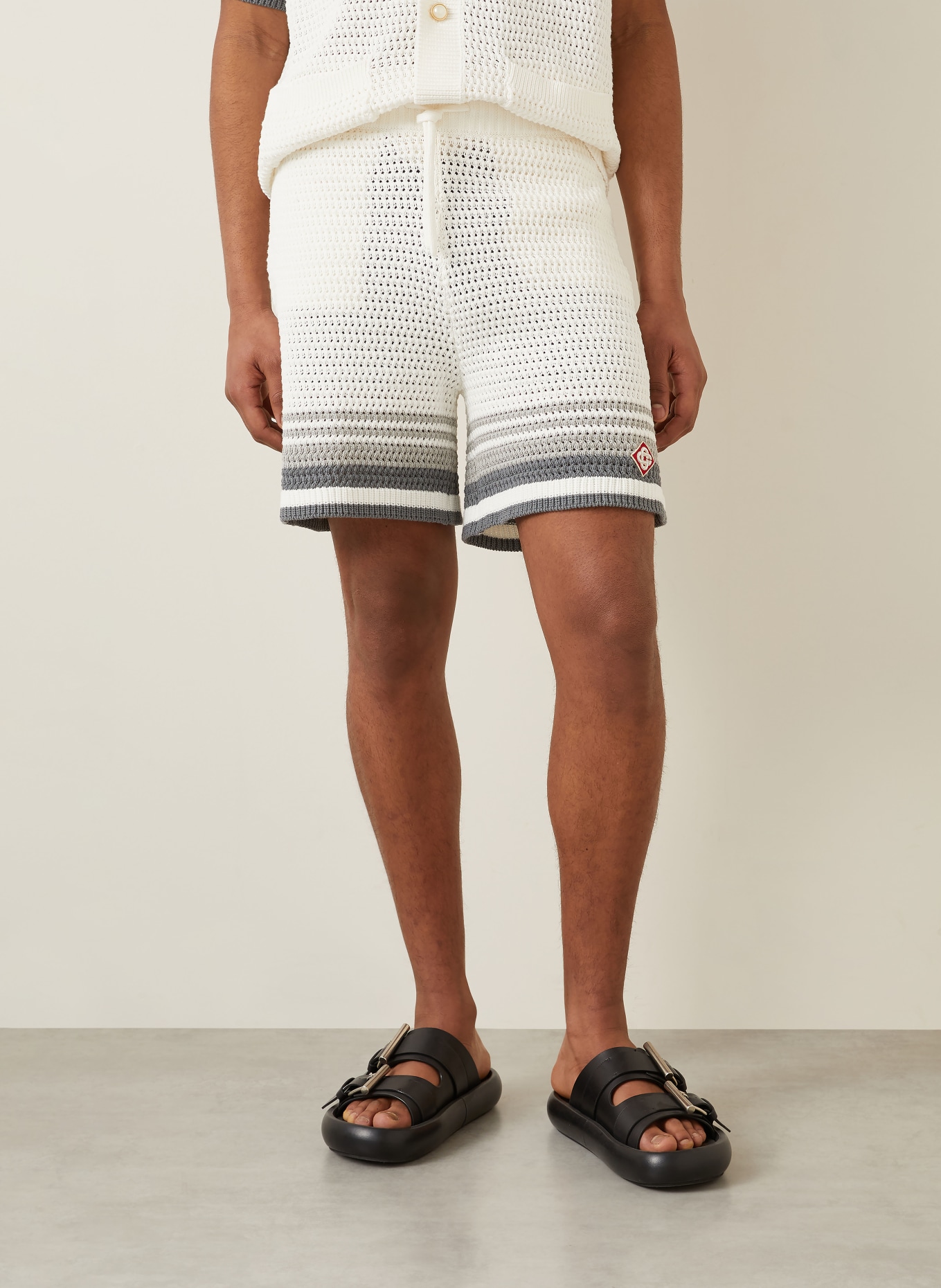 Casablanca Strickshorts: WEISS / GRAU