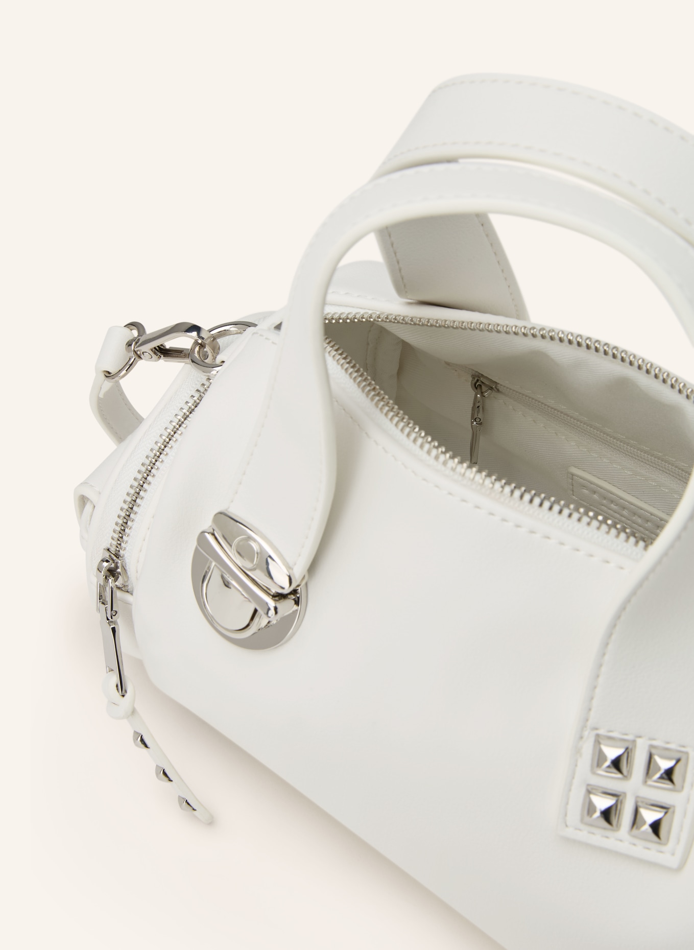 SEIDENFELT Kabelka JOKELA s nýty: BÍLÁ