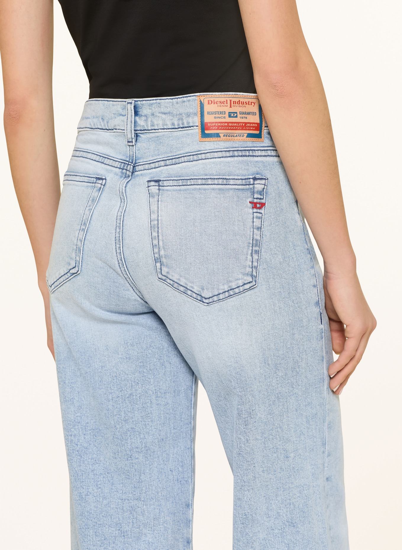 DIESEL Dżinsy z rozszerzanymi nogawkami 1978 D-AKEMI: 01