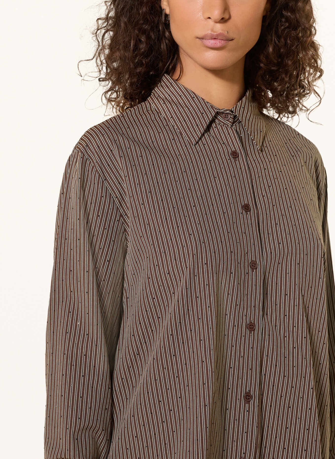 NEO NOIR Hemdbluse DITA mit Schmucksteinen: DUNKELBRAUN / BEIGE / SCHWARZ