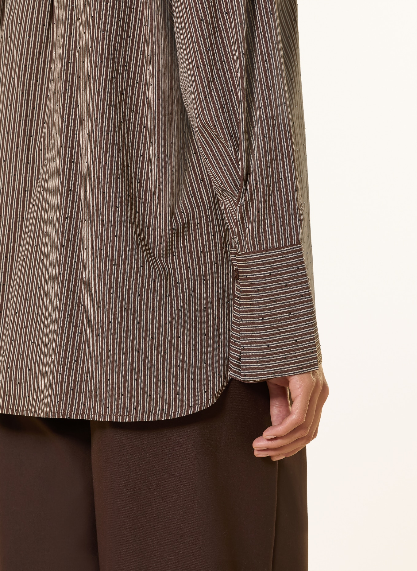NEO NOIR Hemdbluse DITA mit Schmucksteinen: DUNKELBRAUN / BEIGE / SCHWARZ