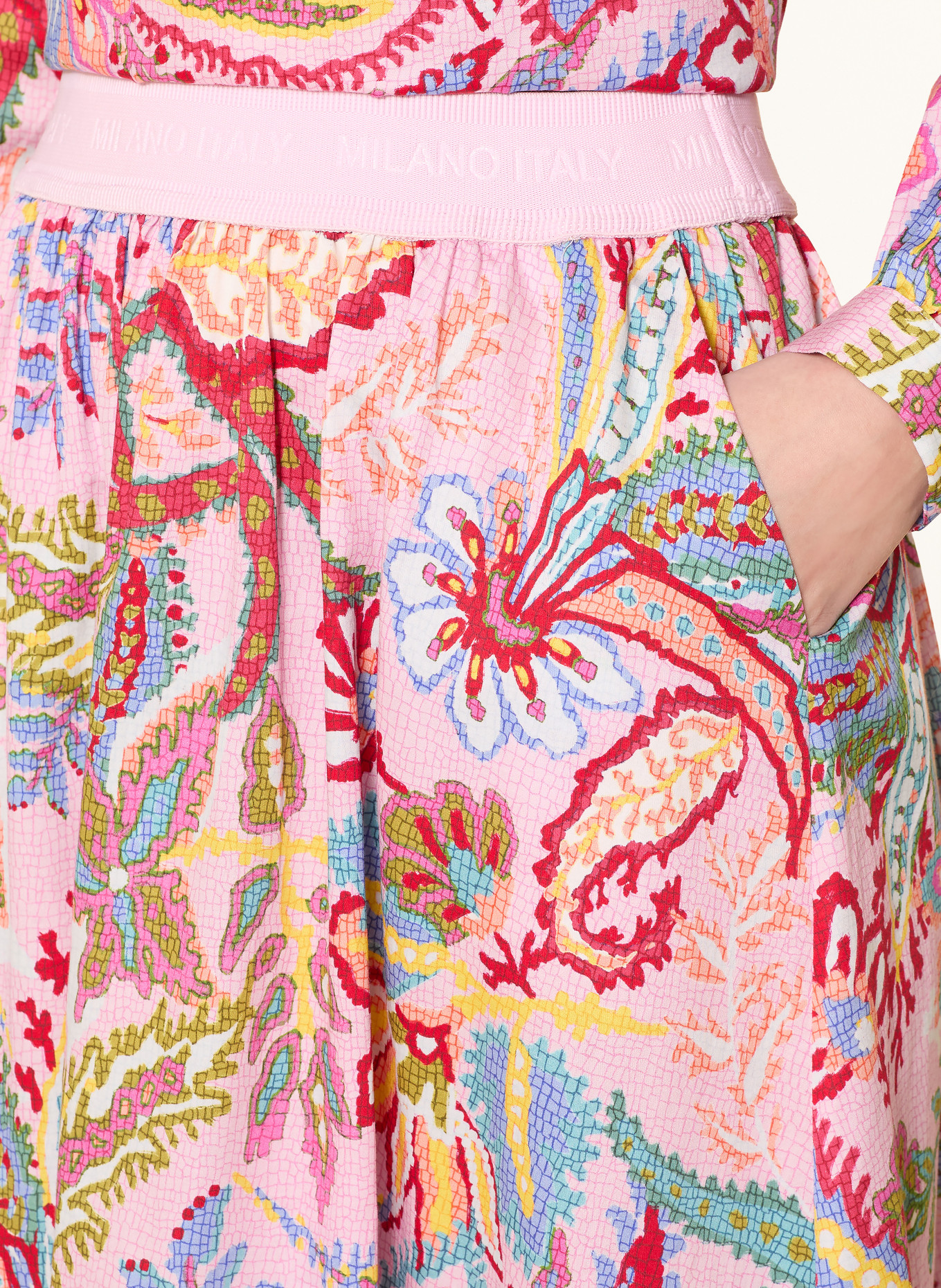 MILANO ITALY Rock: ROSA / DUNKELROT / BLAU