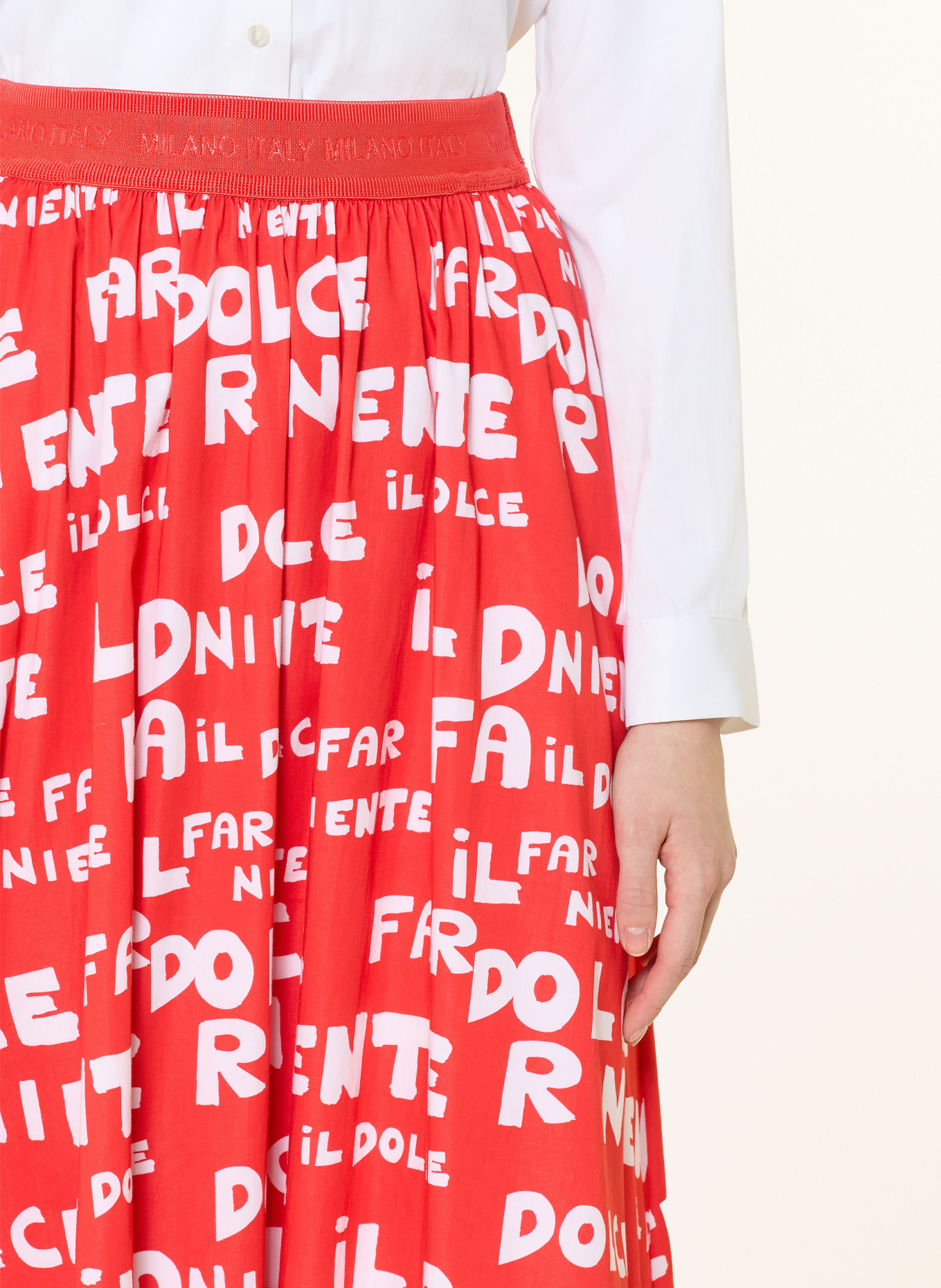 MILANO ITALY Sukně: ČERVENÁ / BÍLÁ